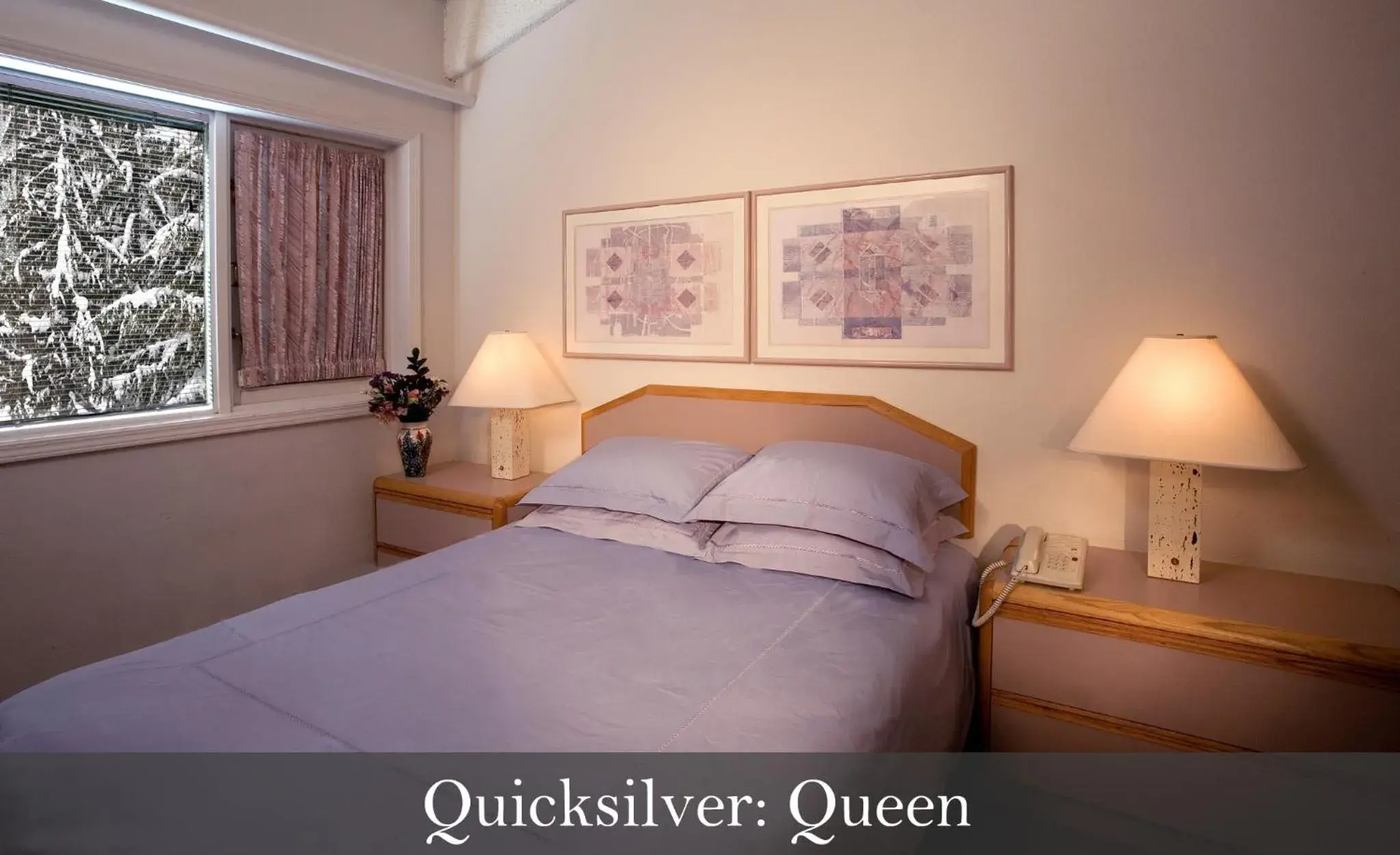 Queen Room in Crystal Mountain Hotels Queen Room in Crystal Mountain Hotels