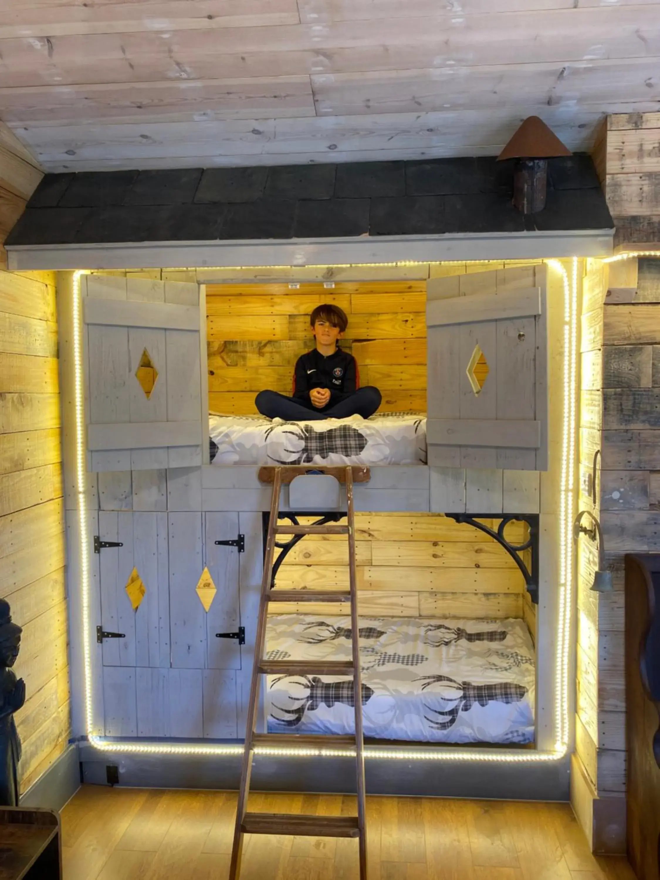 Willow Court Farm Studio East & Petting Farm, 8 mins to Legoland & Windsor, 15 mins to Lapland UK Willow Court Farm Studio East & Petting Farm, 8 mins to Legoland & Windsor, 15 mins to Lapland UK