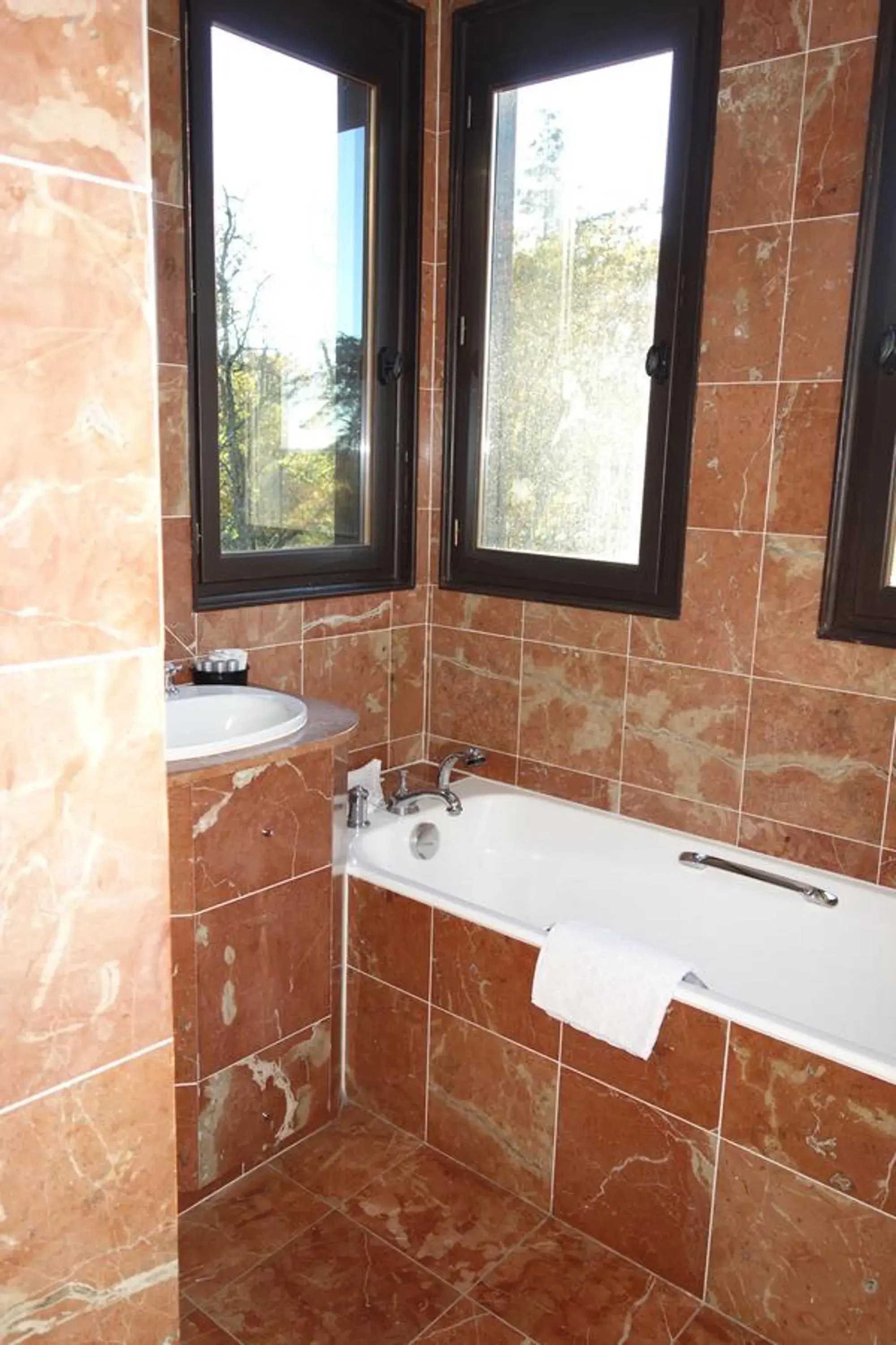 Two-Bedroom Suite in château Mont Suzey Two-Bedroom Suite in château Mont Suzey