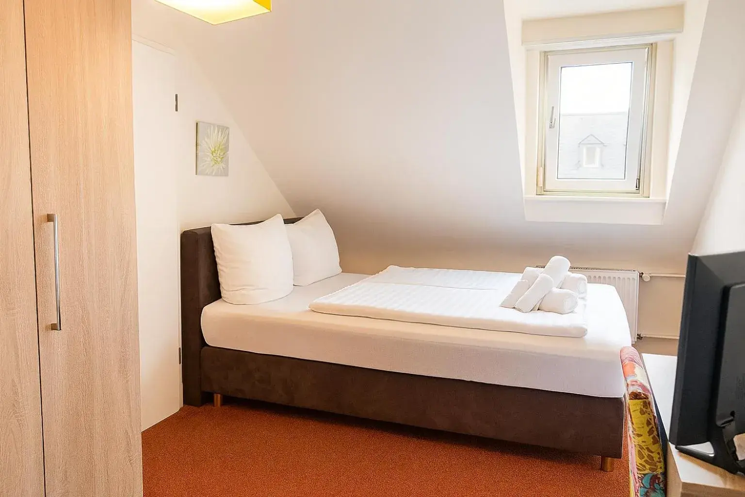 Economy Double Room in Hotel Kleiner Markt Economy Double Room in Hotel Kleiner Markt