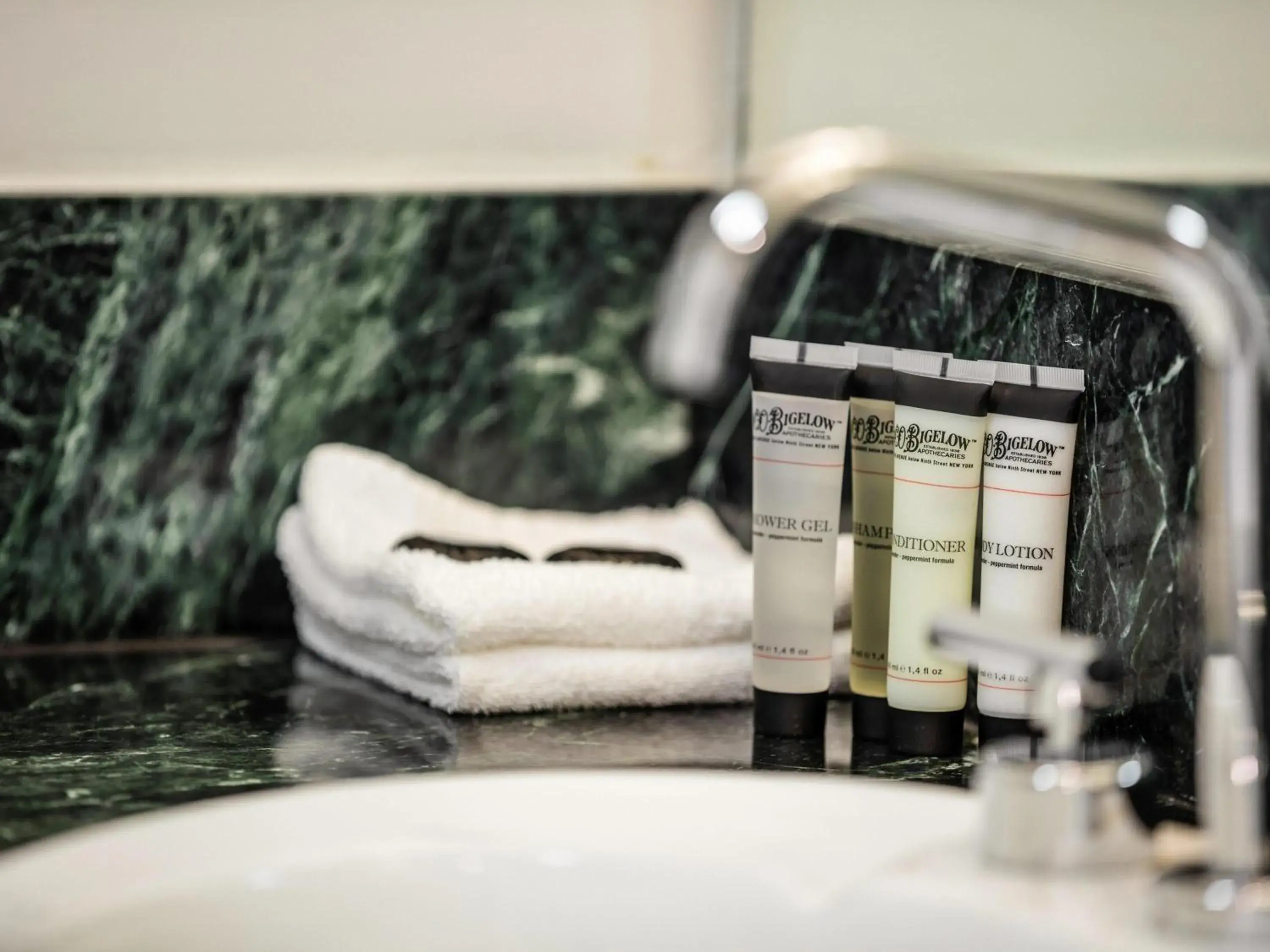 Premium King Room in Pullman Brisbane King George Square Premium King Room in Pullman Brisbane King George Square