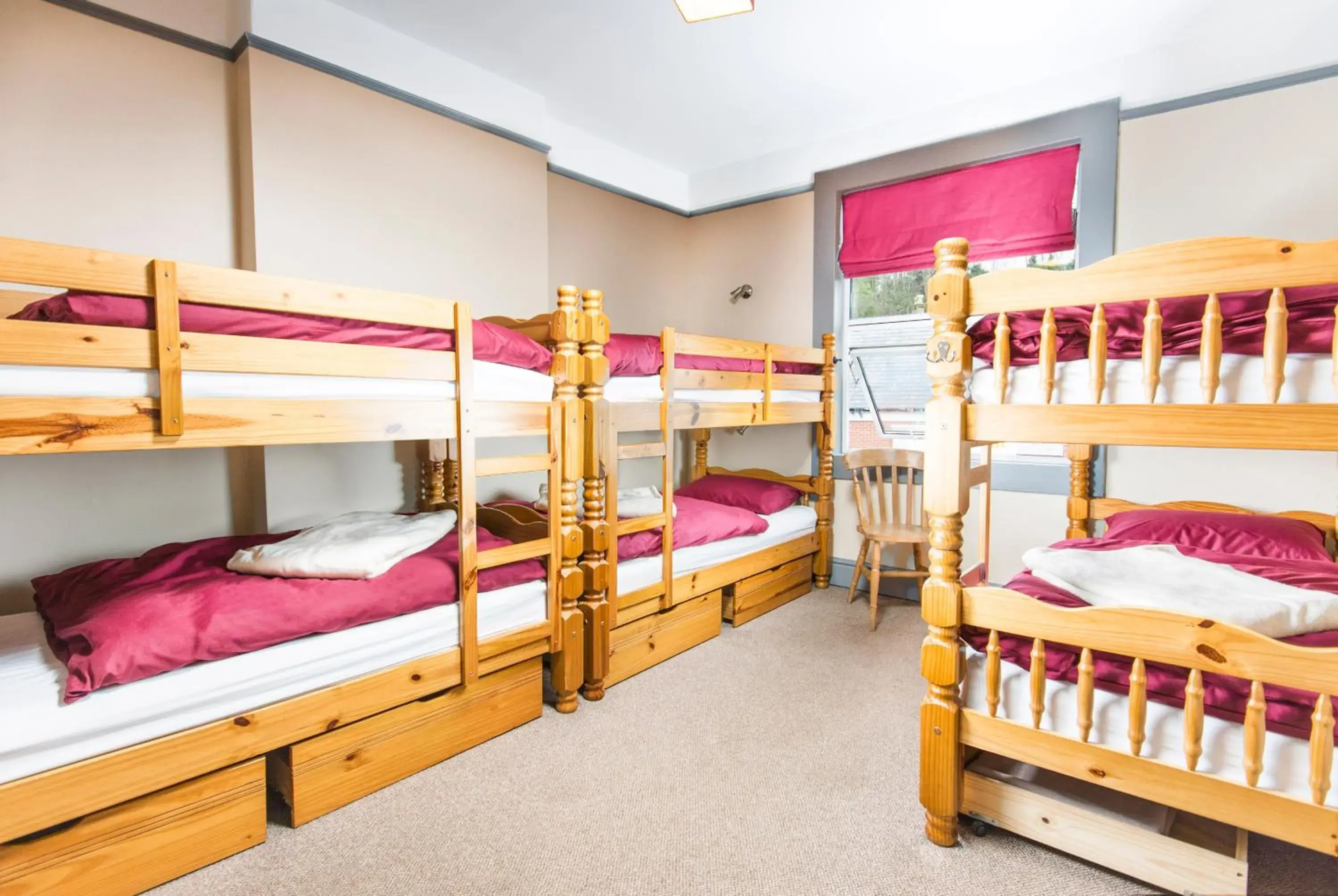 Economy Quadruple Room - single occupancy in Llangollen Hostel Self-catering - Only Private Guest Bedrooms Economy Quadruple Room - single occupancy in Llangollen Hostel Self-catering - Only Private Guest Bedrooms