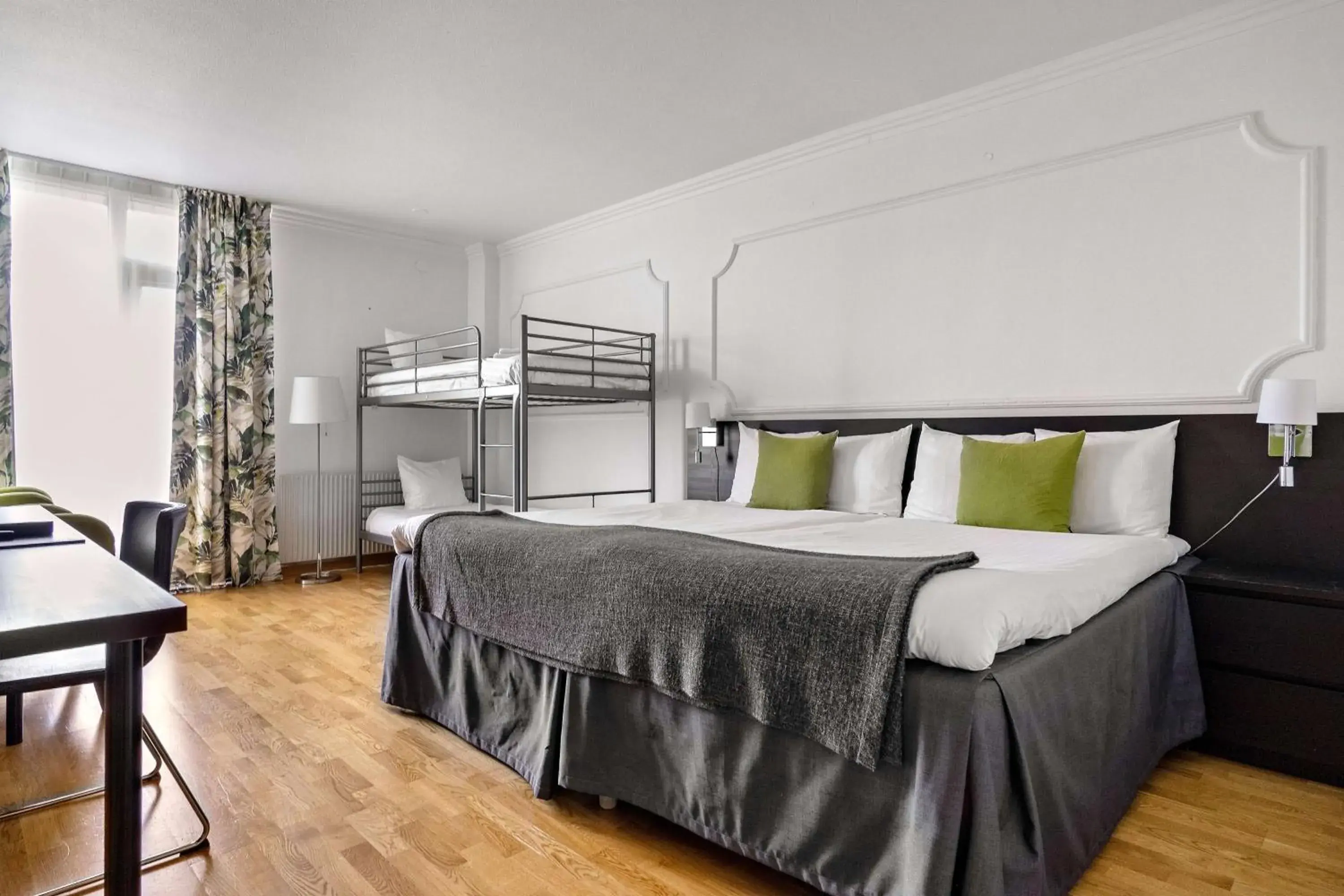 Superior Family Room with Bunk Beds in Best Western Royal Star Superior Family Room with Bunk Beds in Best Western Royal Star