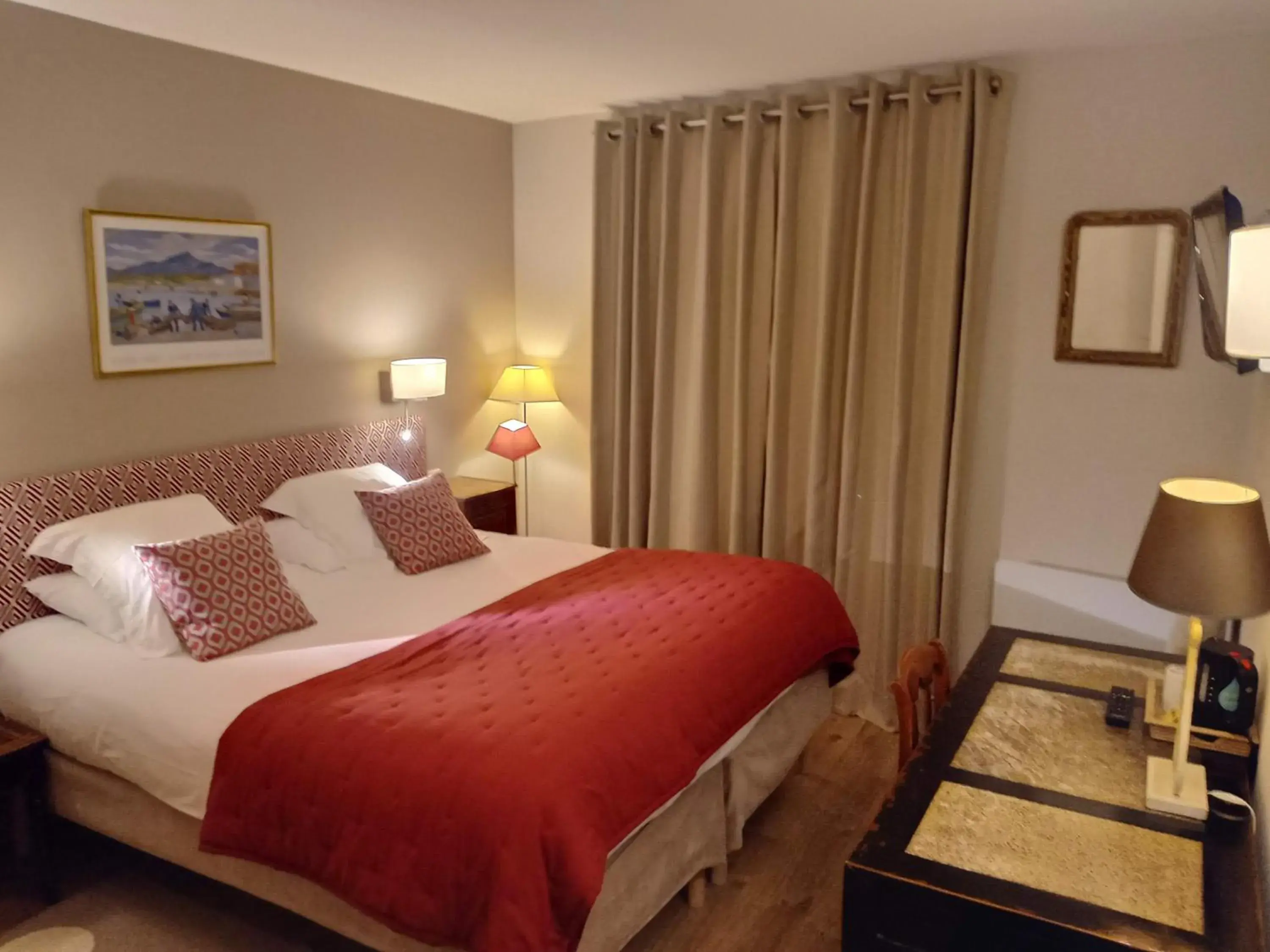 Superior Double Room in Hôtel La Marisa Grande Plage Superior Double Room in Hôtel La Marisa Grande Plage