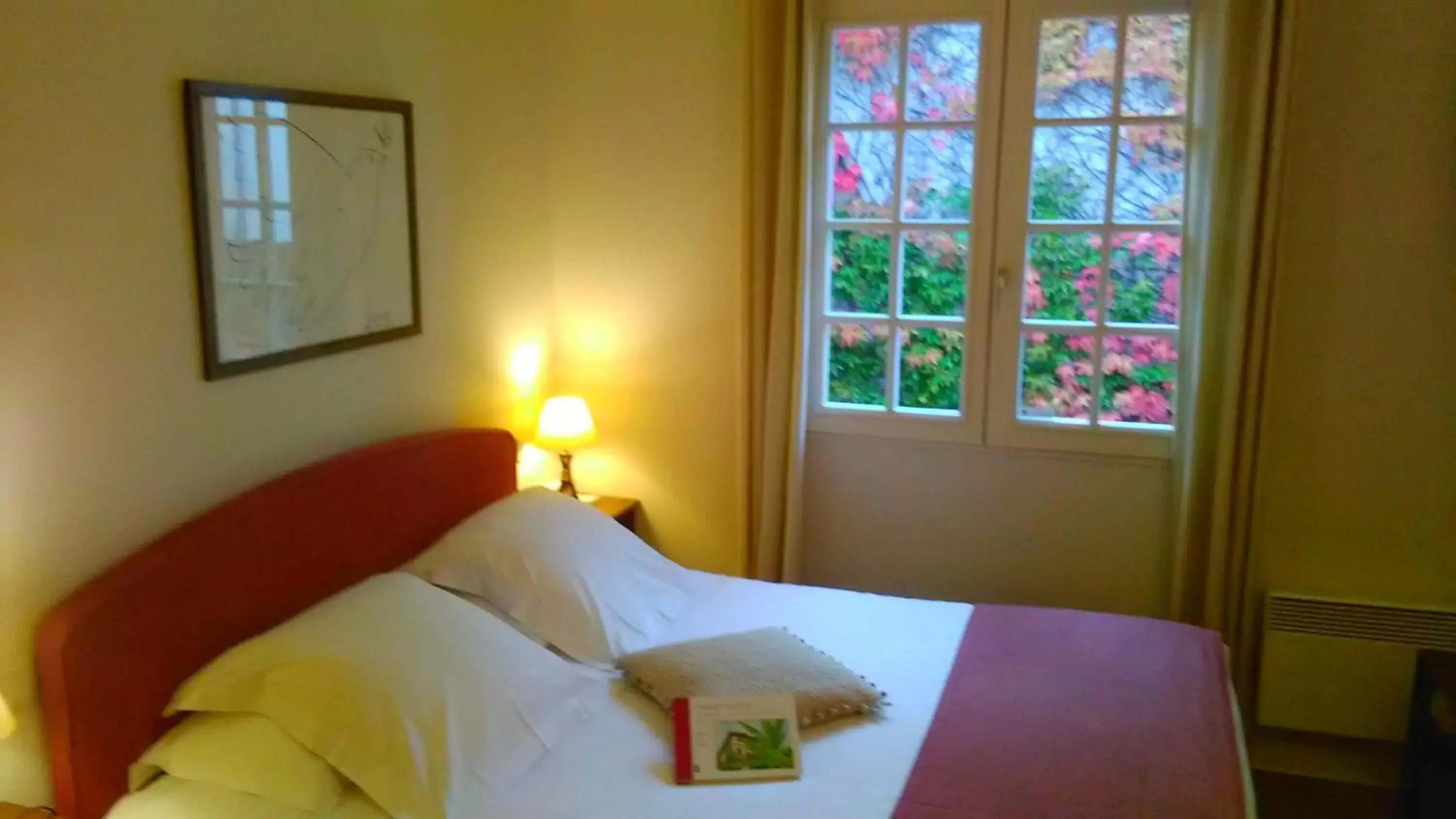 Comfort Double Room in Hôtel La Marisa Grande Plage Comfort Double Room in Hôtel La Marisa Grande Plage