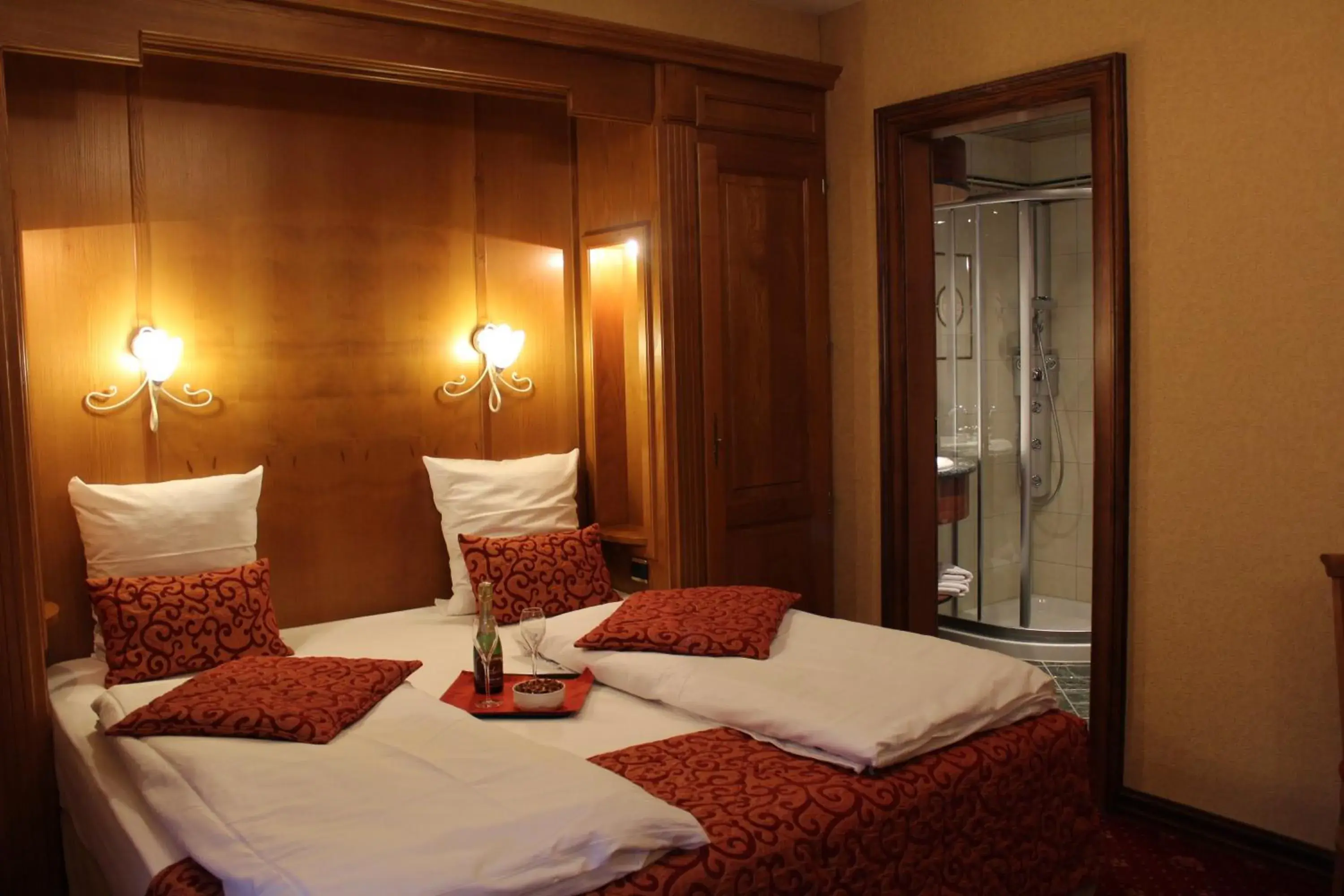 Triple Room in Hôtel Le Mittelwihr Triple Room in Hôtel Le Mittelwihr