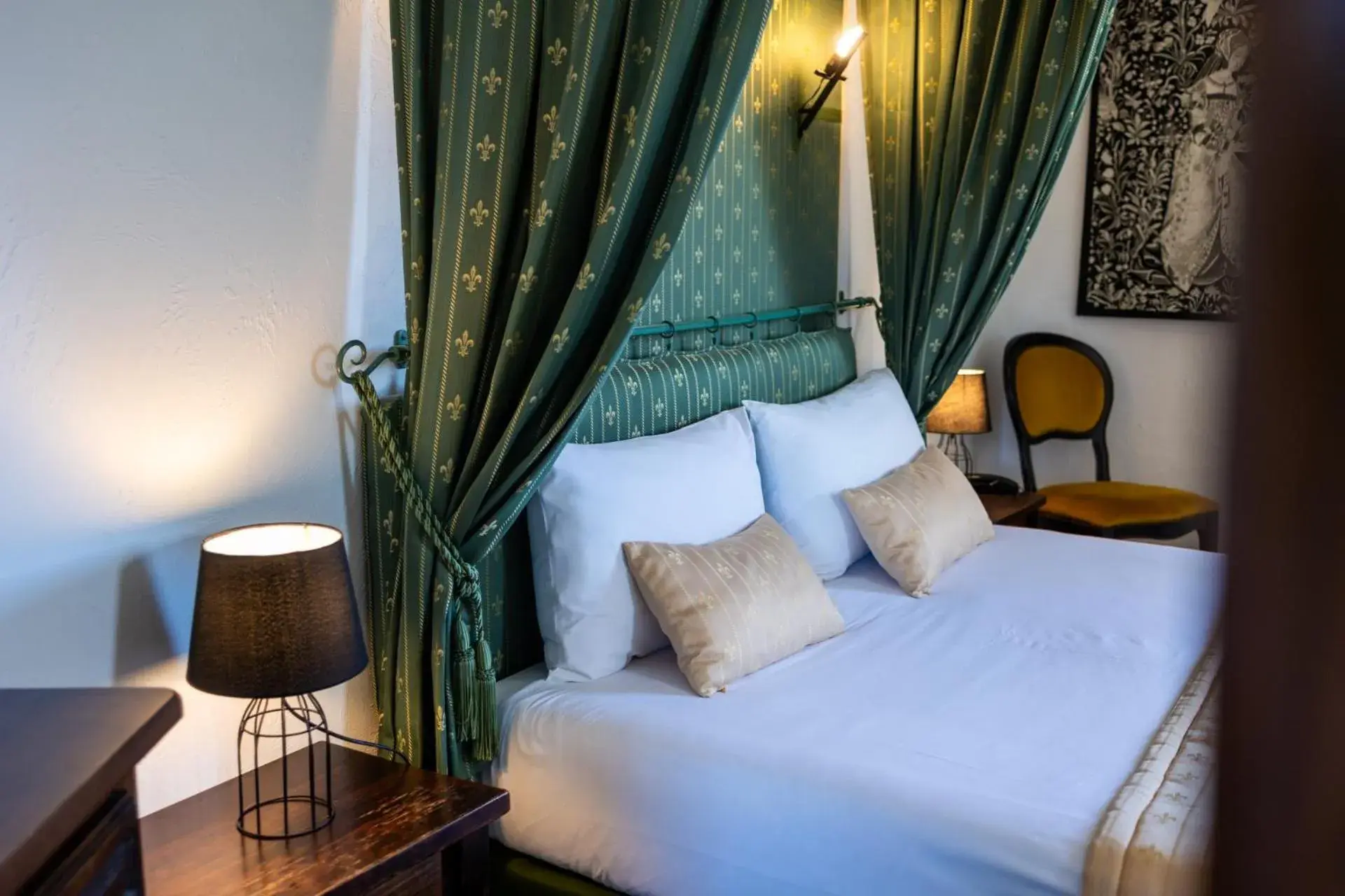 Standard Double Room in Château de Trigance Standard Double Room in Château de Trigance