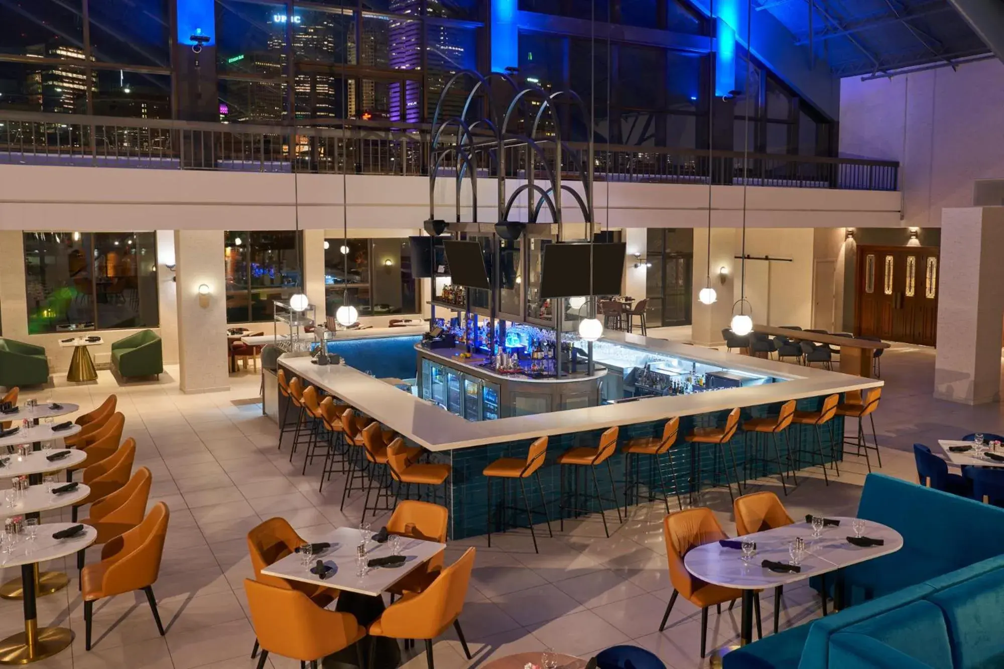 King Room in Sheraton Pittsburgh Hotel at Station Square King Room in Sheraton Pittsburgh Hotel at Station Square