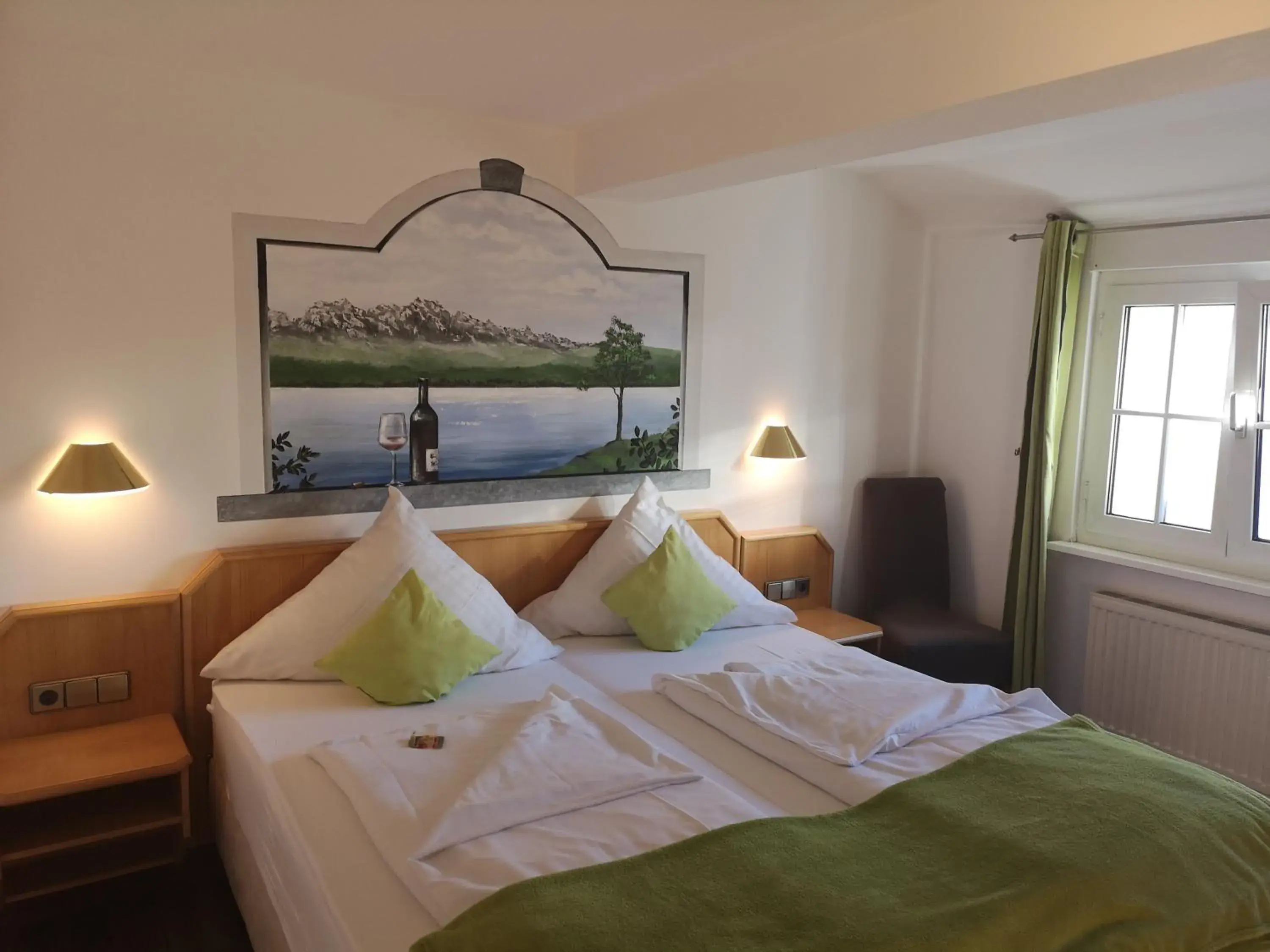 Double Room in Hotel DreiKönig & Restaurant SeeGourmet Double Room in Hotel DreiKönig & Restaurant SeeGourmet