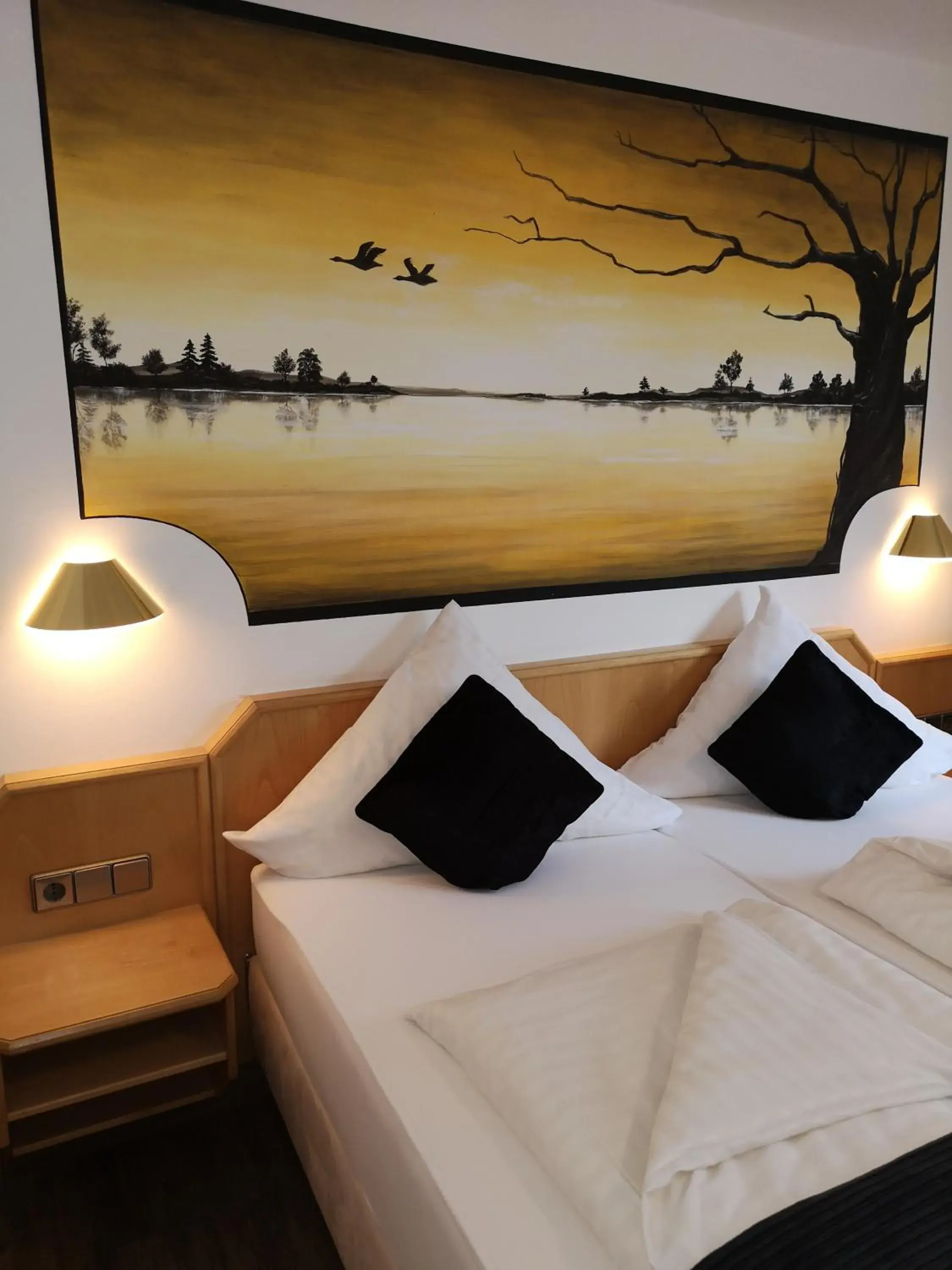 Triple Room in Hotel DreiKönig & Restaurant SeeGourmet Triple Room in Hotel DreiKönig & Restaurant SeeGourmet