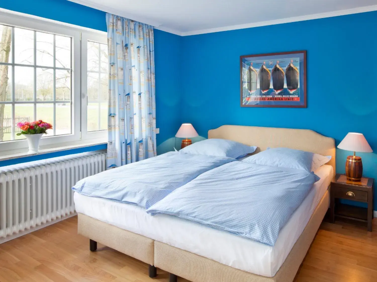 Double Room with Private Bathroom in Schloss Hertefeld & Hertefeldhof Double Room with Private Bathroom in Schloss Hertefeld & Hertefeldhof