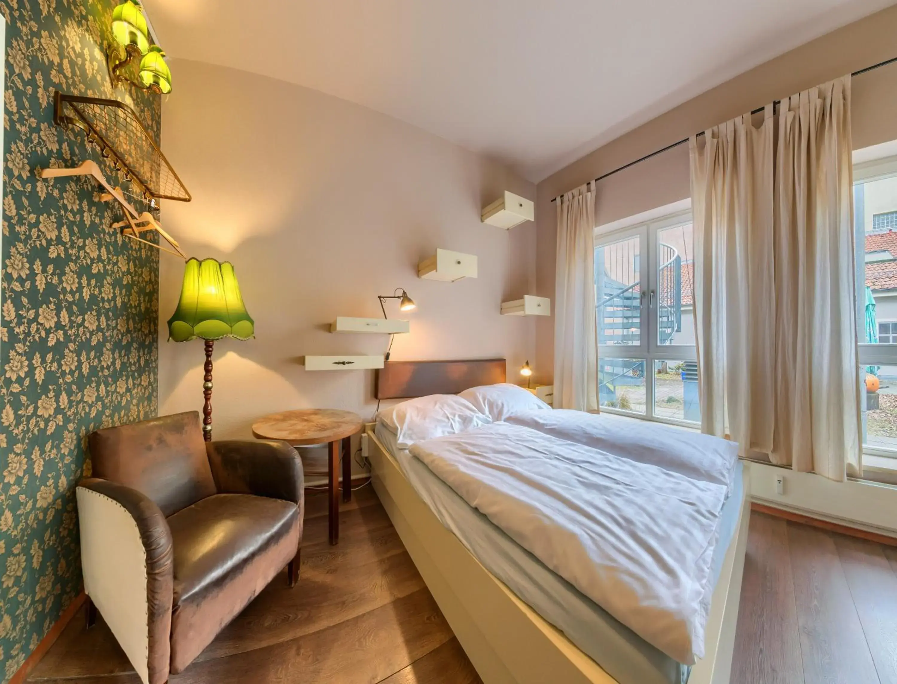 Double Room with Bathroom - single occupancy in Labyrinth Hostel Weimar Double Room with Bathroom - single occupancy in Labyrinth Hostel Weimar