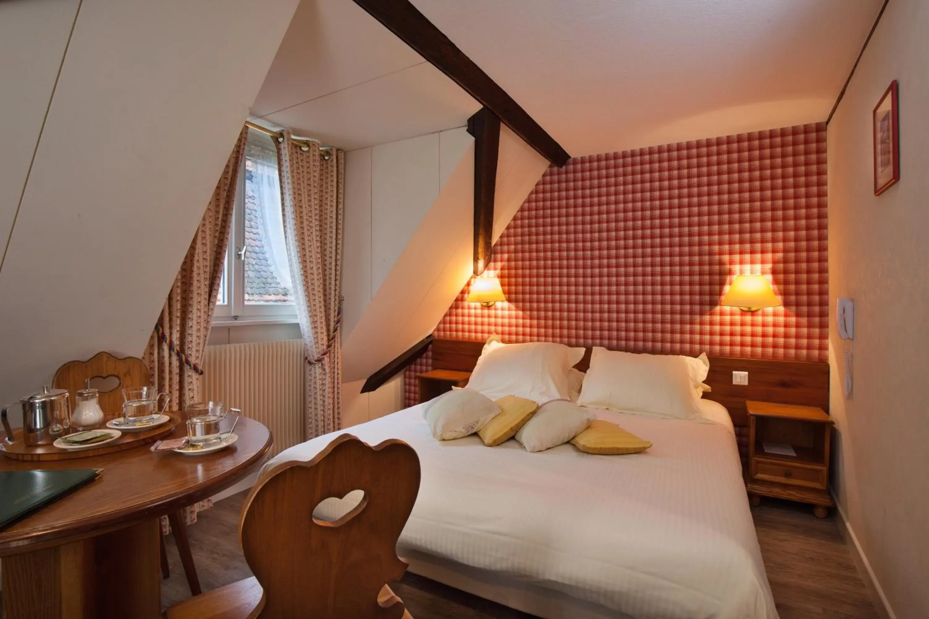 Comfort Double Room - single occupancy in Logis Hôtel de la Tour Comfort Double Room - single occupancy in Logis Hôtel de la Tour
