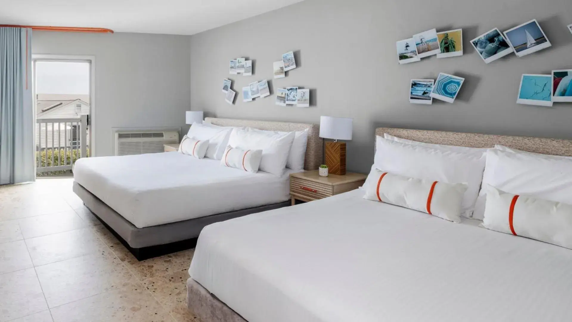 Queen Room with Two Queen Beds in Blue Water Resort Queen Room with Two Queen Beds in Blue Water Resort