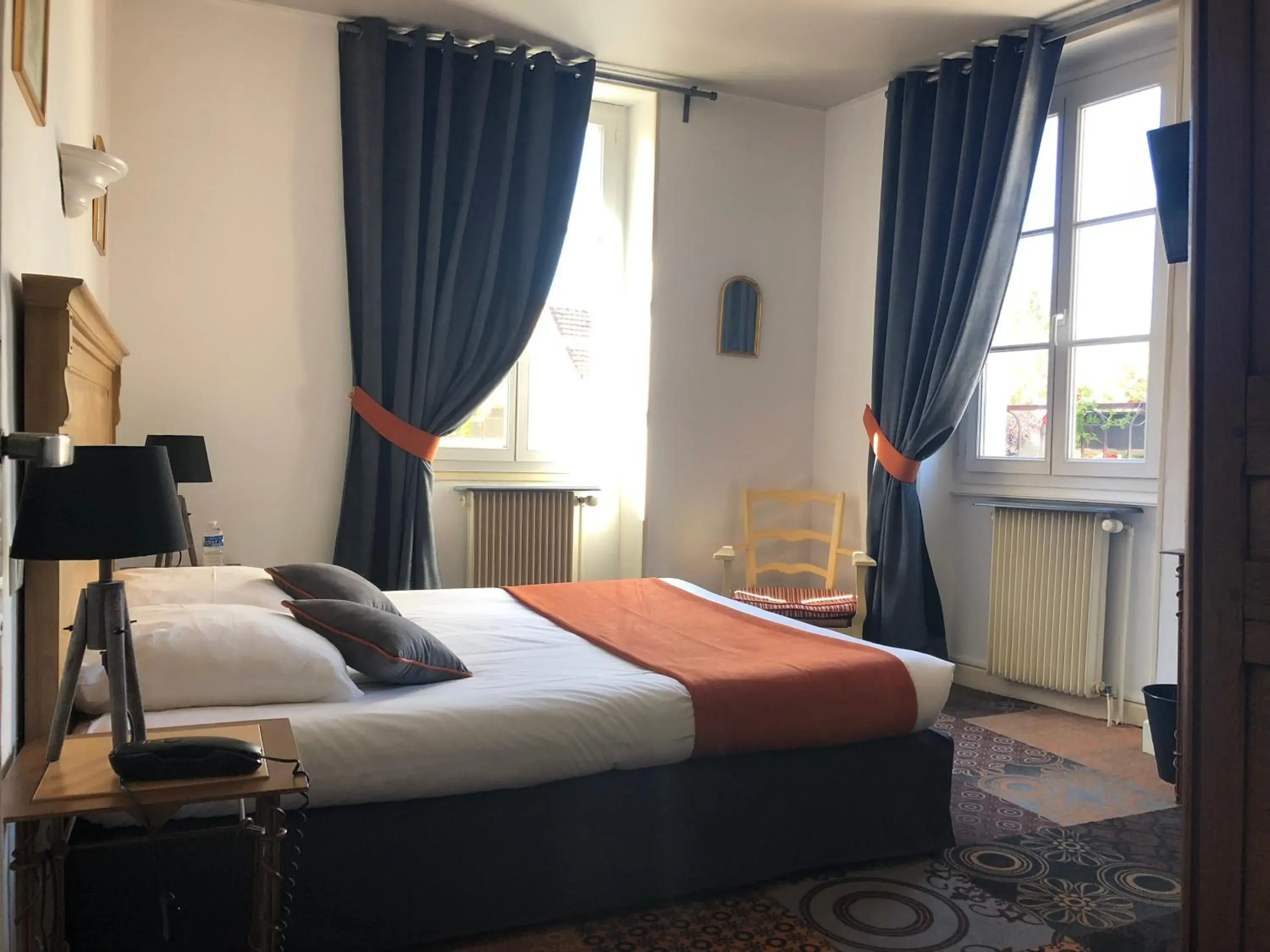 Double Room in Hostellerie du Val d'Or Double Room in Hostellerie du Val d'Or