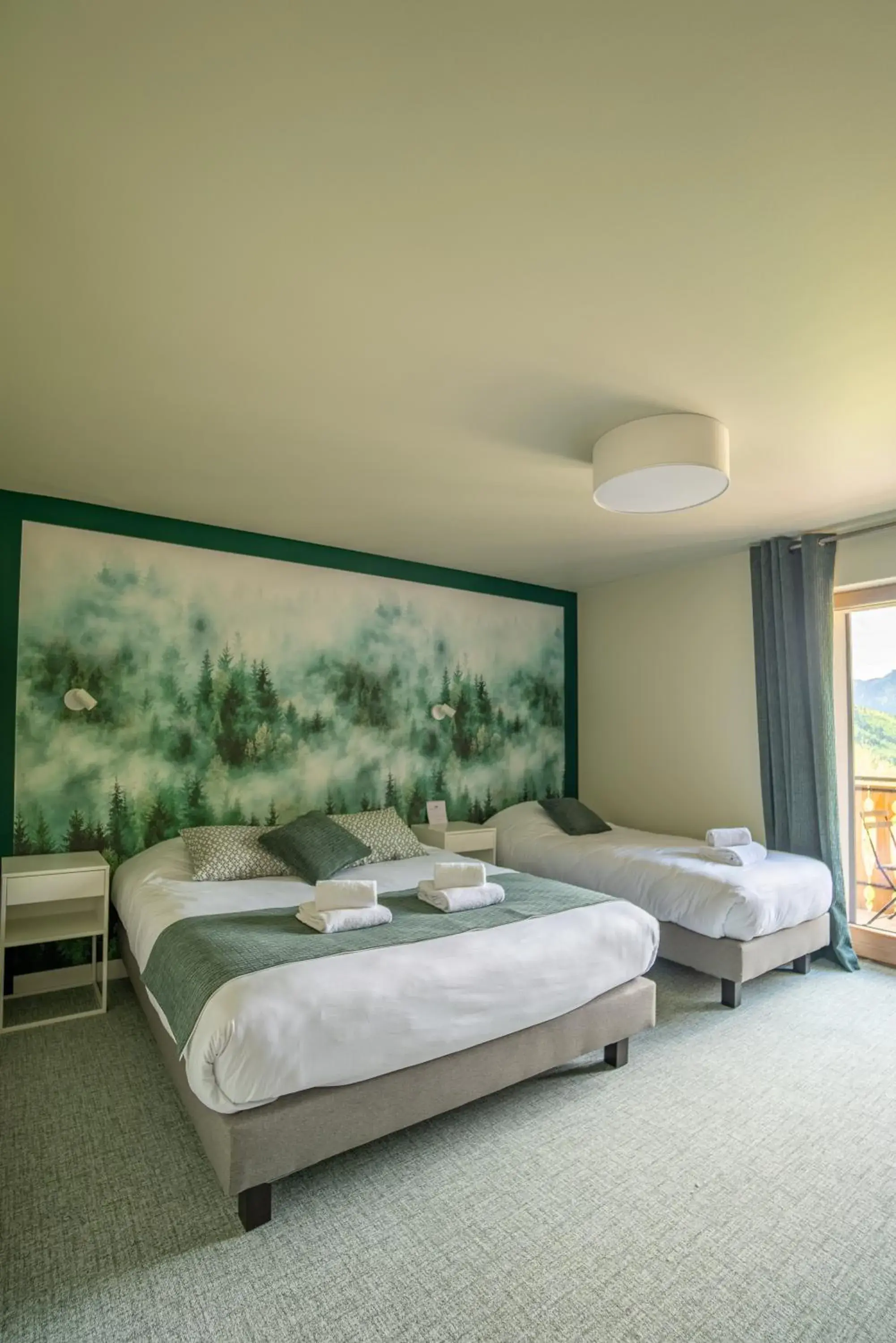 Classic Triple Room in Hotel Le Bois Joli Classic Triple Room in Hotel Le Bois Joli