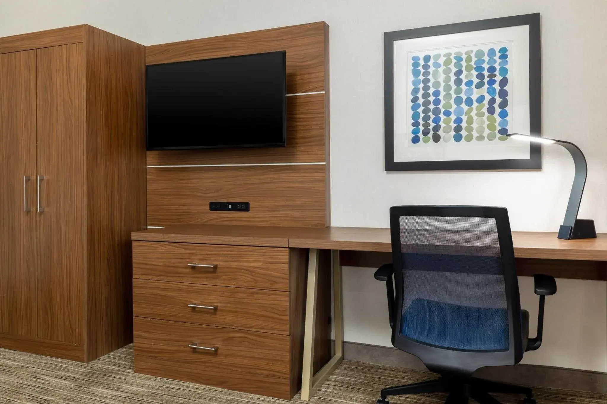 Standard Queen Room with Two Queen Beds in Holiday Inn Express & Suites Las Vegas SW Springvalley by IHG Standard Queen Room with Two Queen Beds in Holiday Inn Express & Suites Las Vegas SW Springvalley by IHG