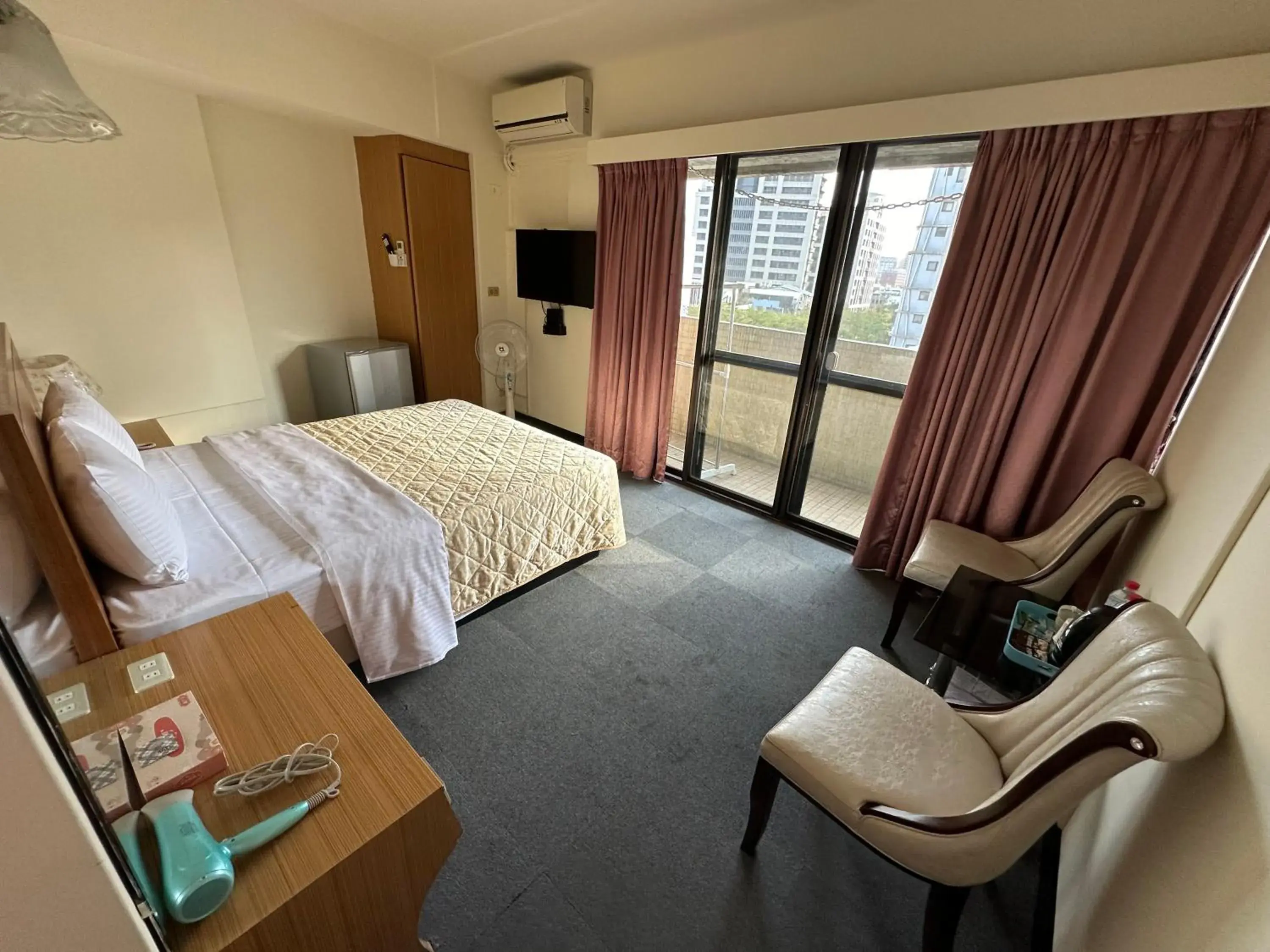 Run of House Double Room in Chian Huei Business Hotel Run of House Double Room in Chian Huei Business Hotel
