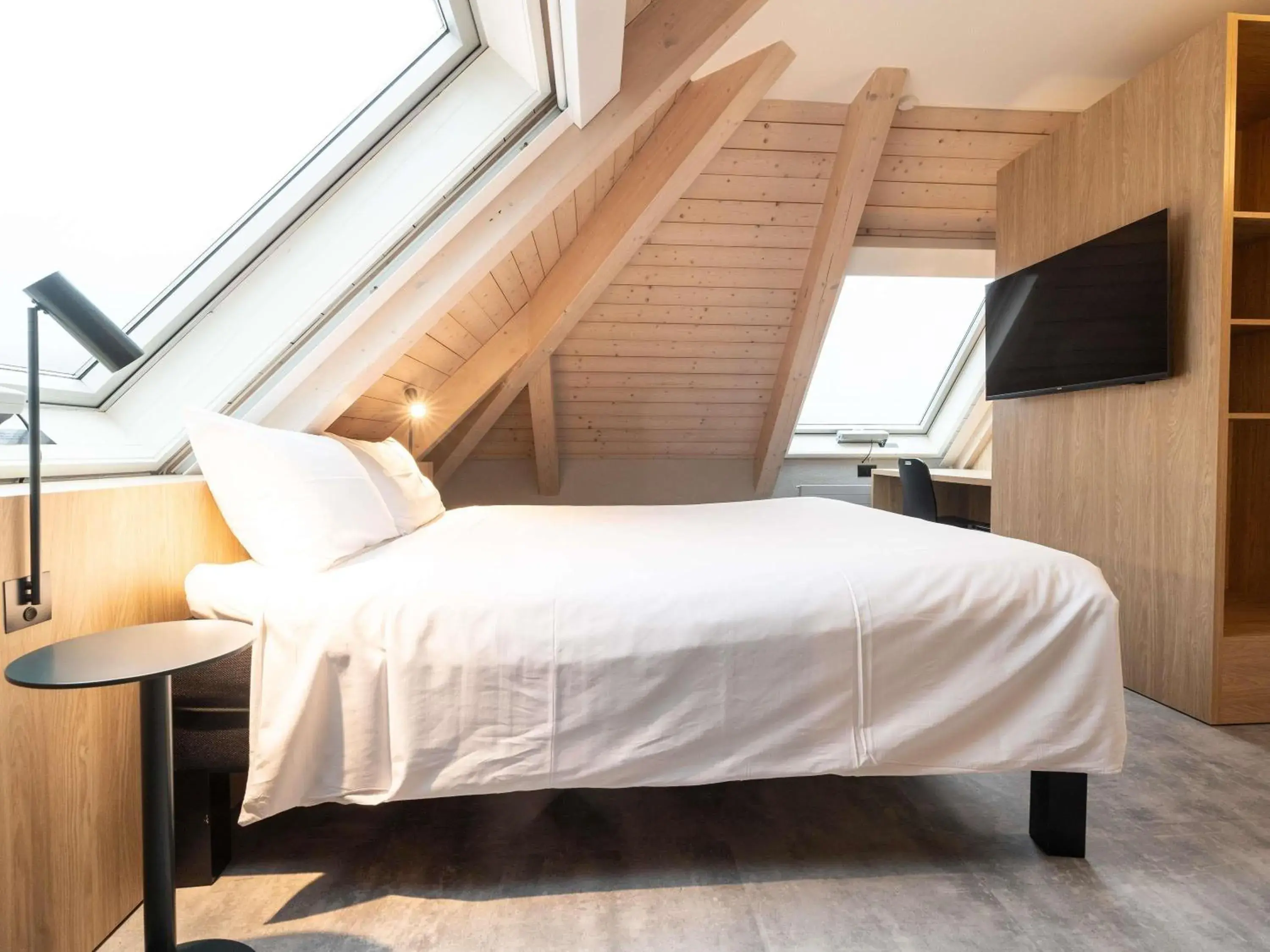 Deluxe Double Room with Sofa Bed in ibis Chur Deluxe Double Room with Sofa Bed in ibis Chur