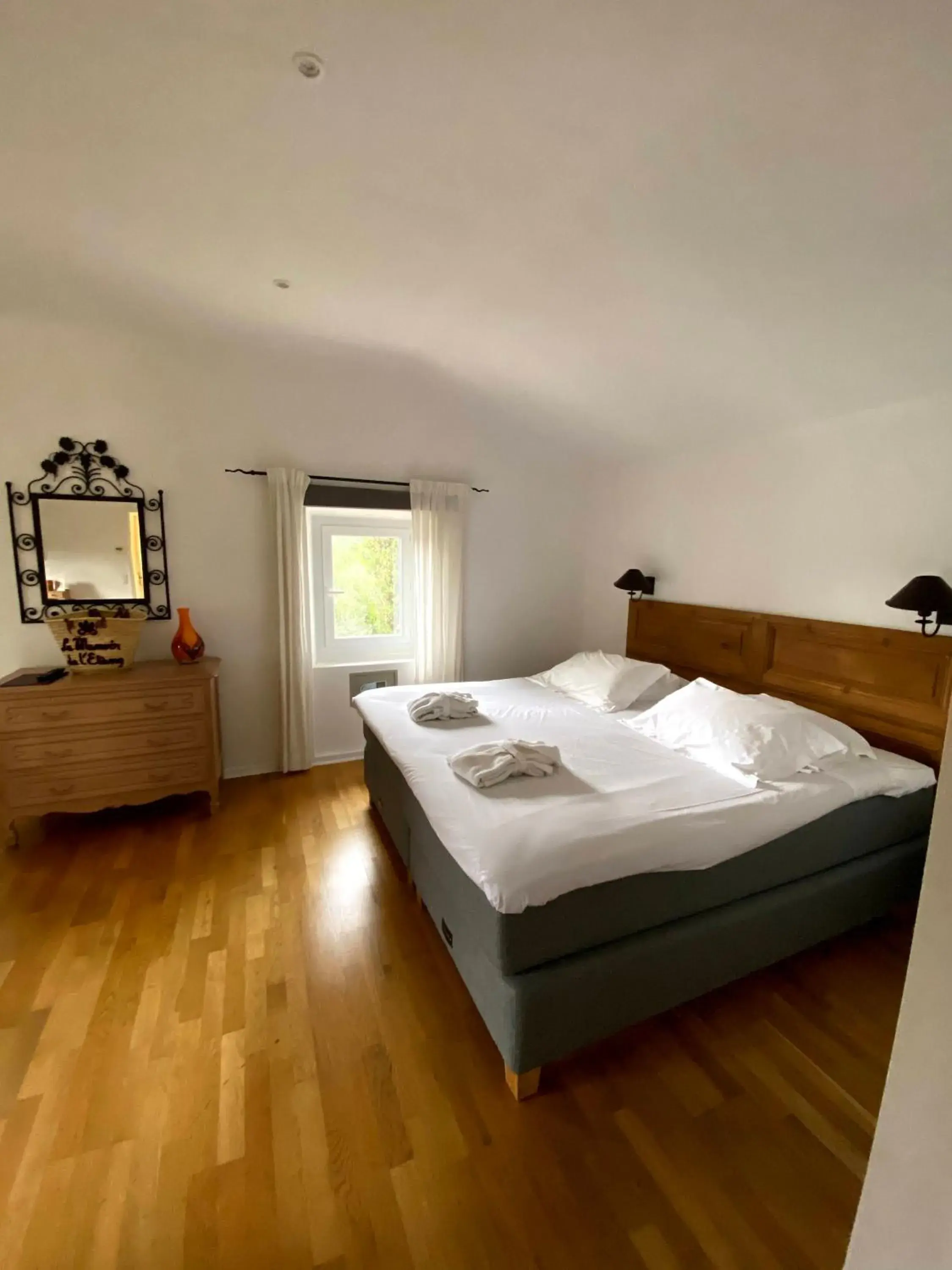 Junior Suite in Le Manoir de L'Étang Junior Suite in Le Manoir de L'Étang