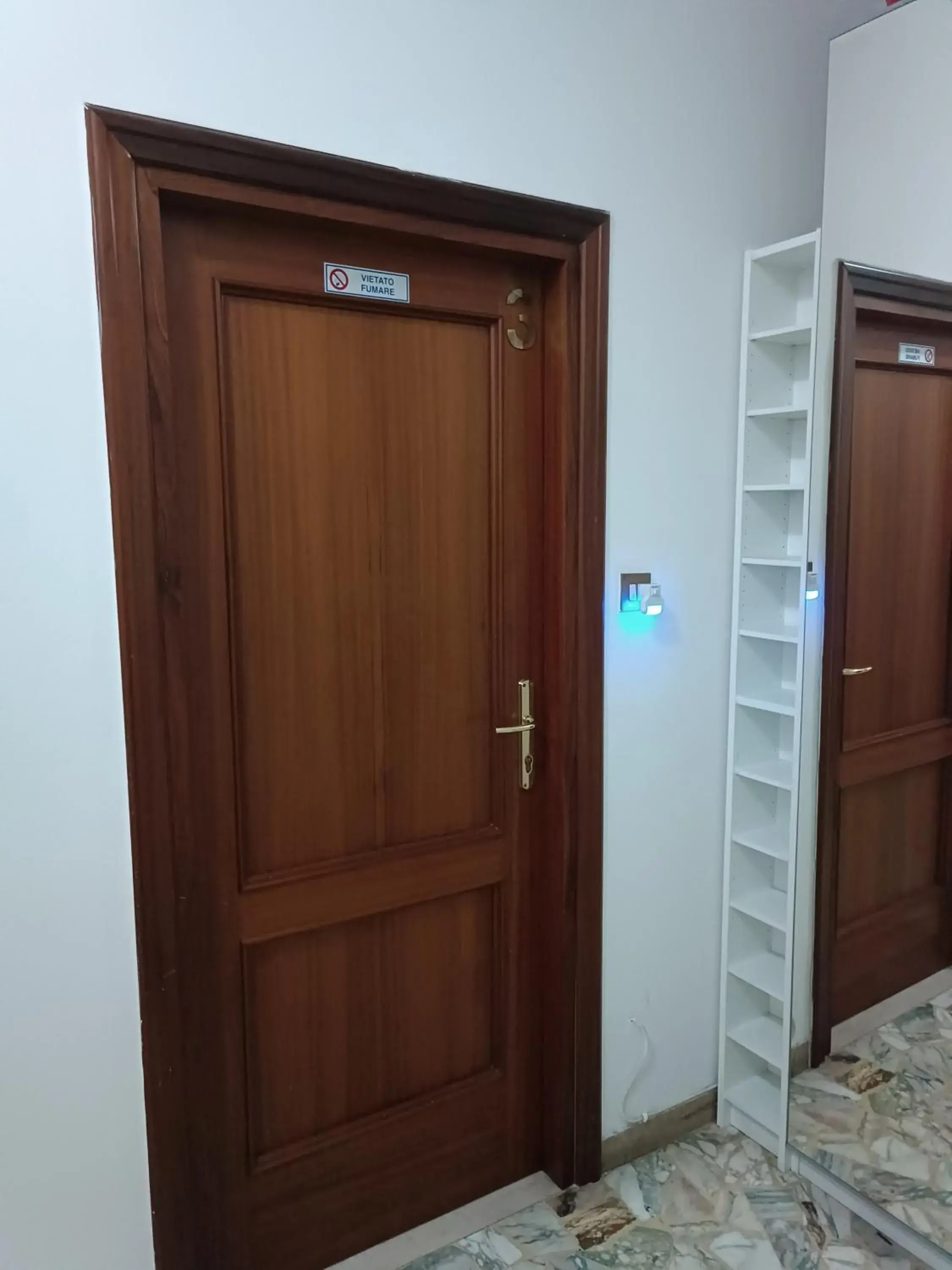 Double Room with Extra Bed in Affittacamere Pratello 97 Double Room with Extra Bed in Affittacamere Pratello 97