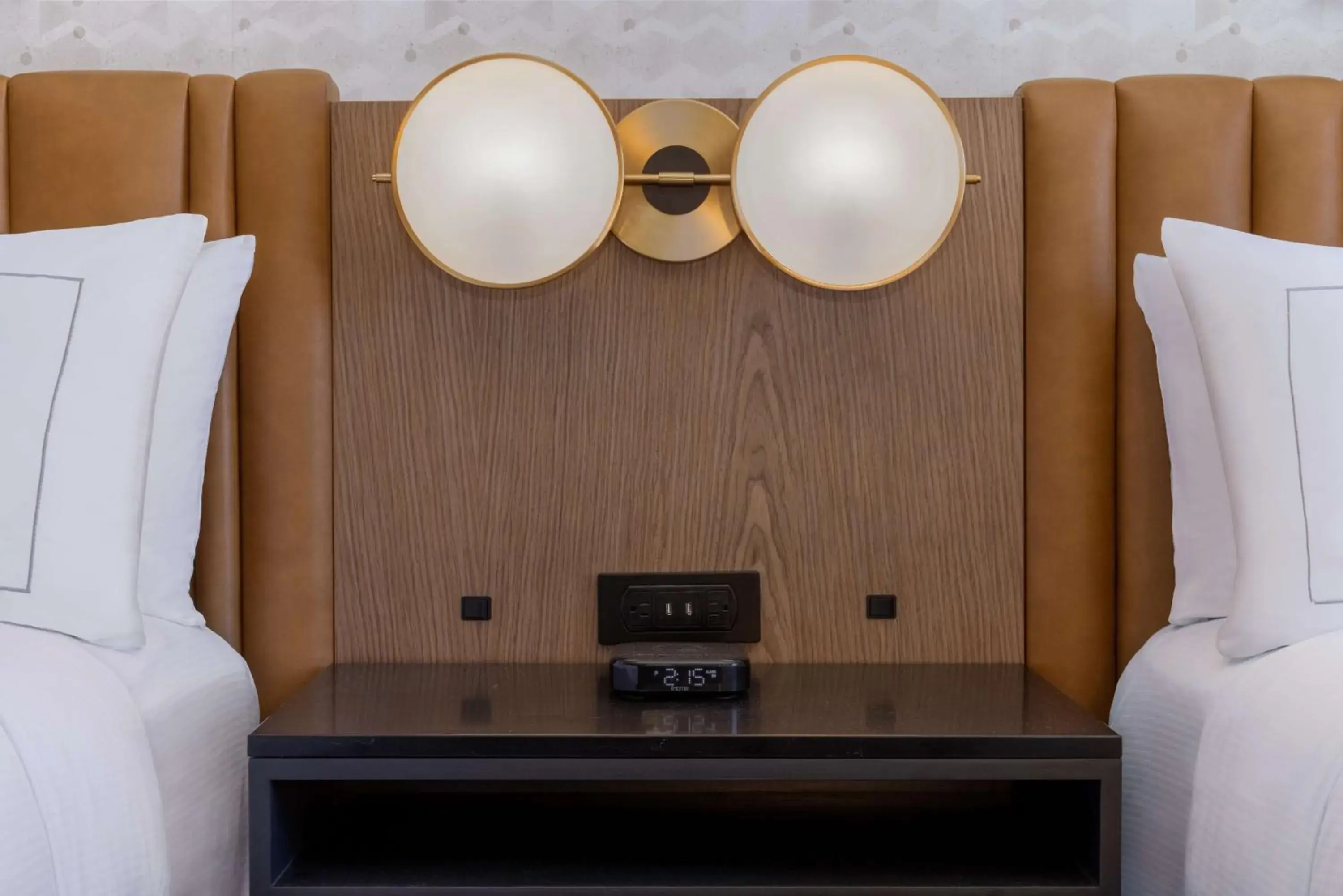 Queen Room with Two Queen Beds in DoubleTree by Hilton Las Vegas East Flamingo Queen Room with Two Queen Beds in DoubleTree by Hilton Las Vegas East Flamingo