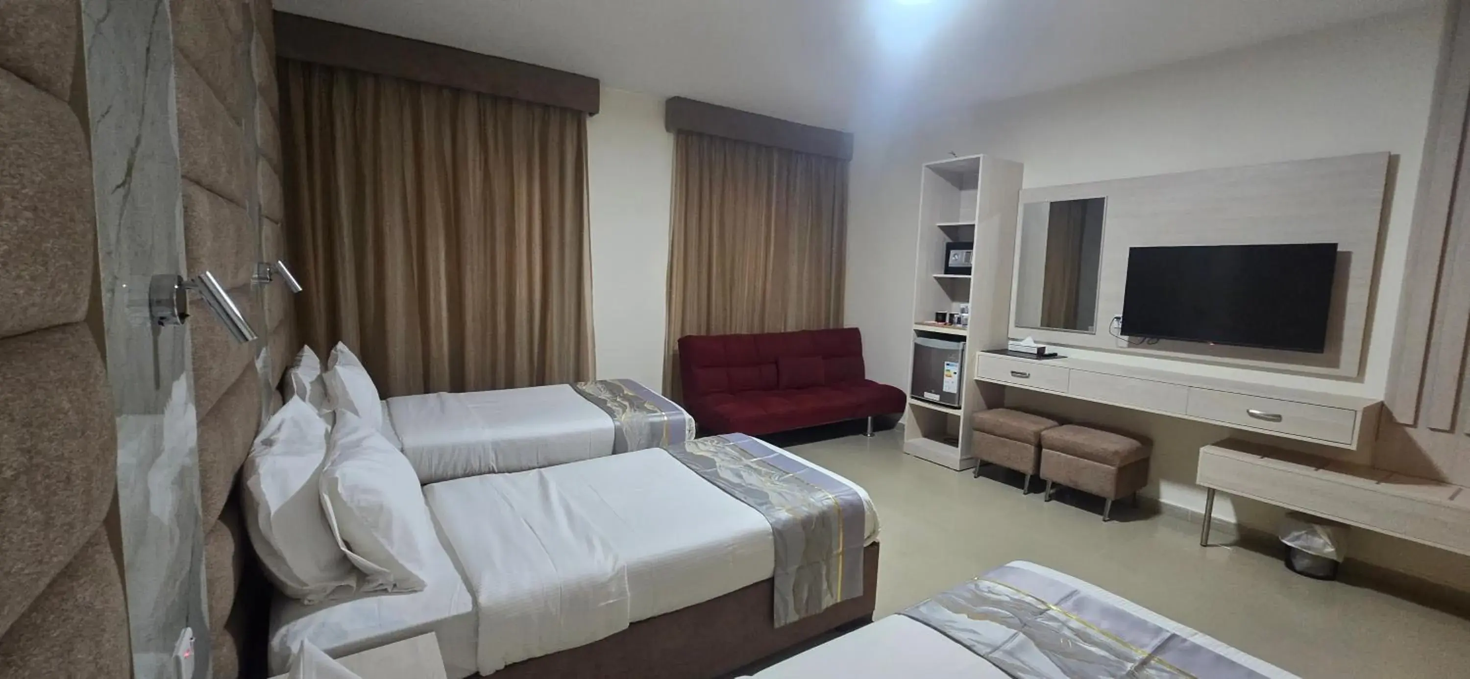 Triple Room in La Maison Hotel Triple Room in La Maison Hotel