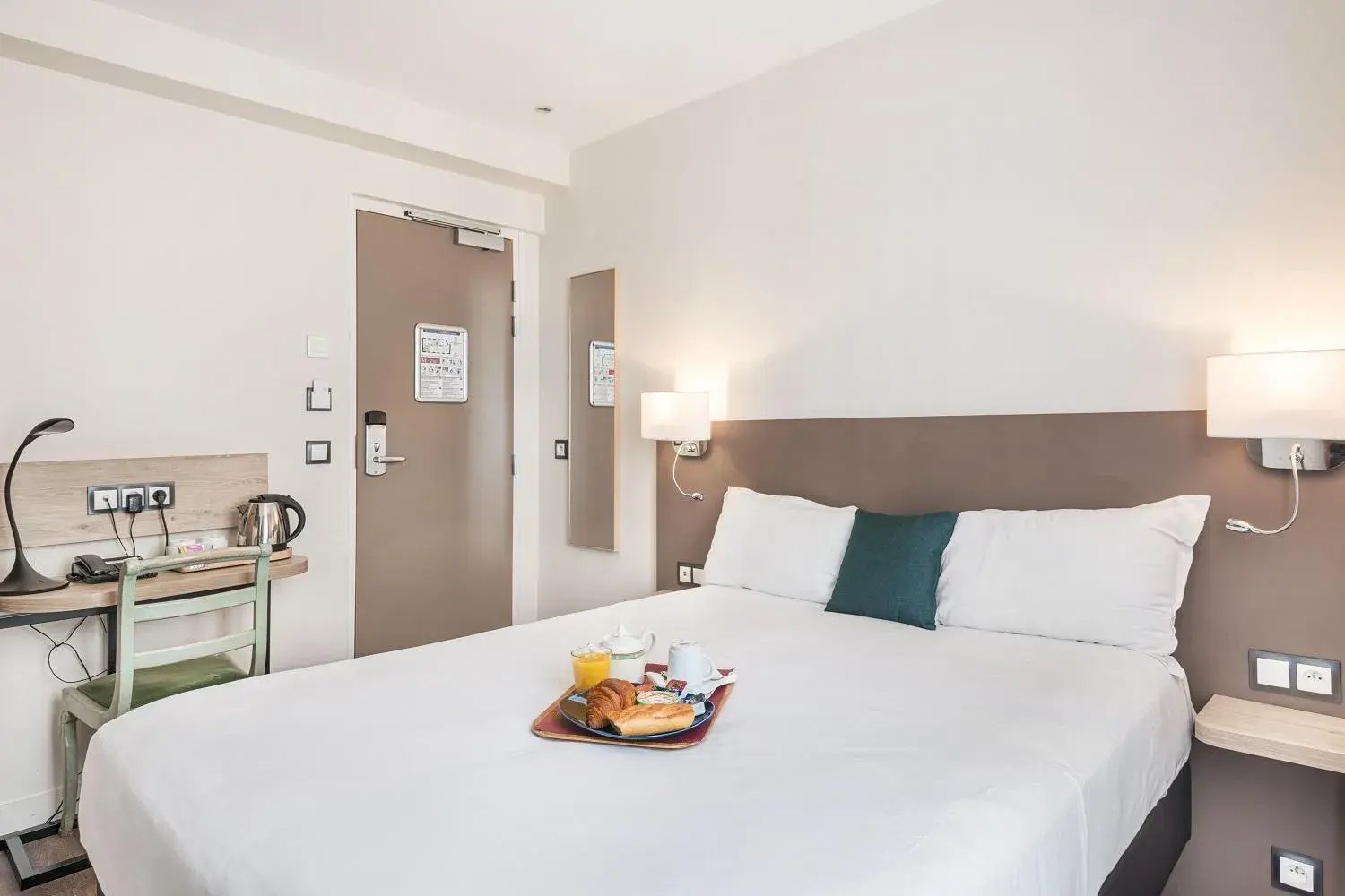 Double Room in Courcelles Médéric Double Room in Courcelles Médéric