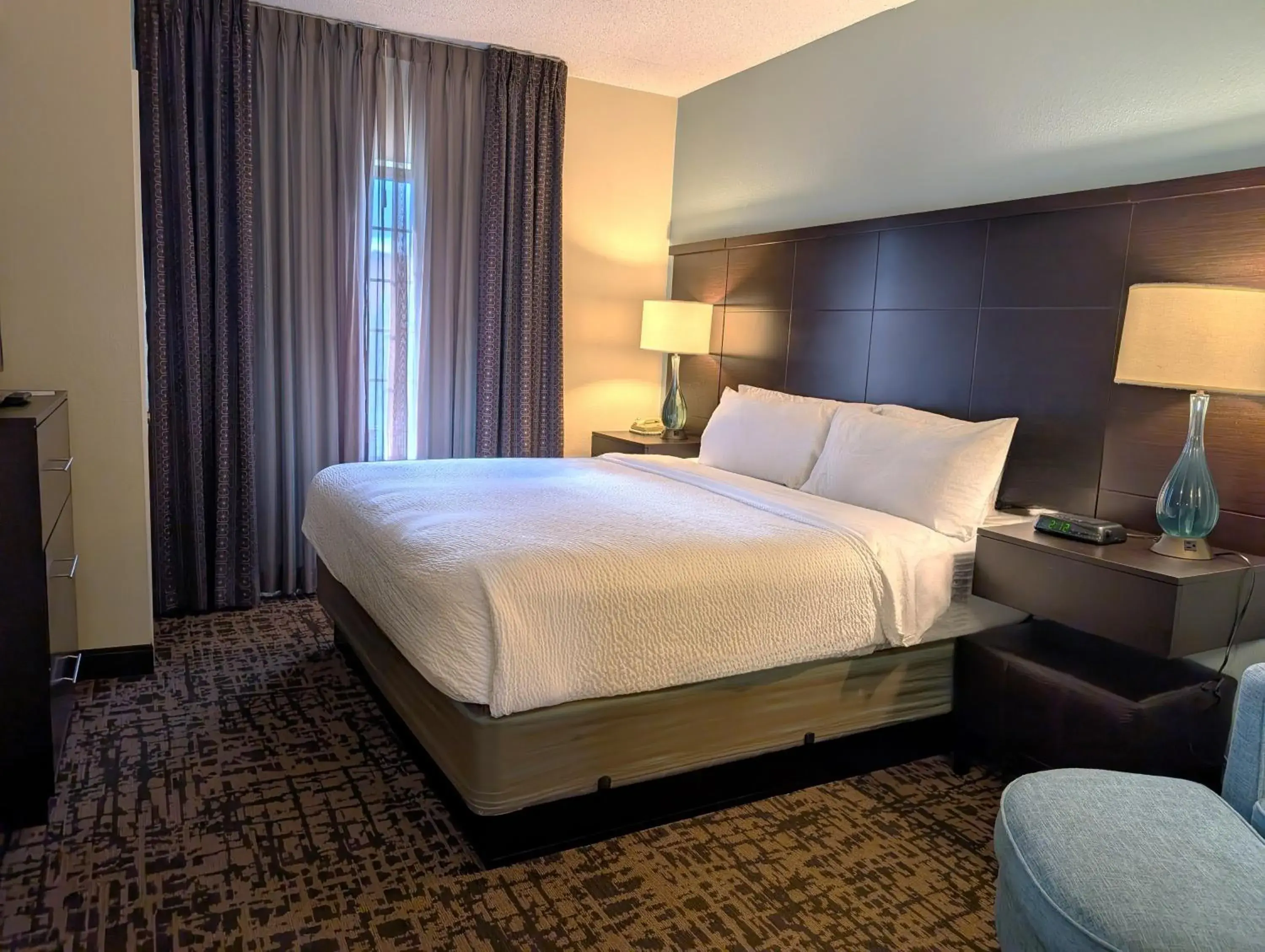 One-Bedroom King Suite in Staybridge Suites Indianapolis-Fishers by IHG One-Bedroom King Suite in Staybridge Suites Indianapolis-Fishers by IHG