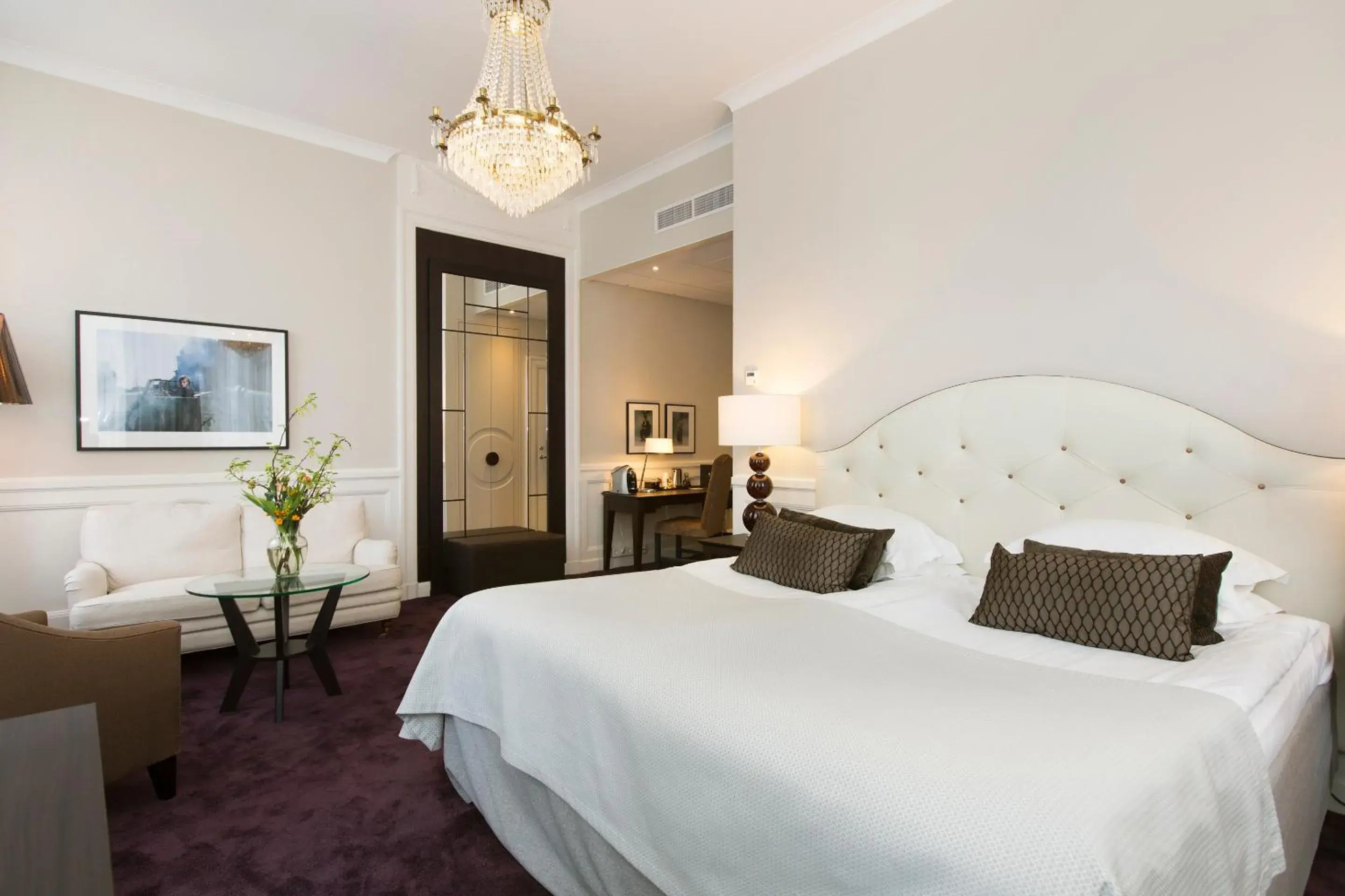 Junior Suite in Elite Hotel Savoy Junior Suite in Elite Hotel Savoy