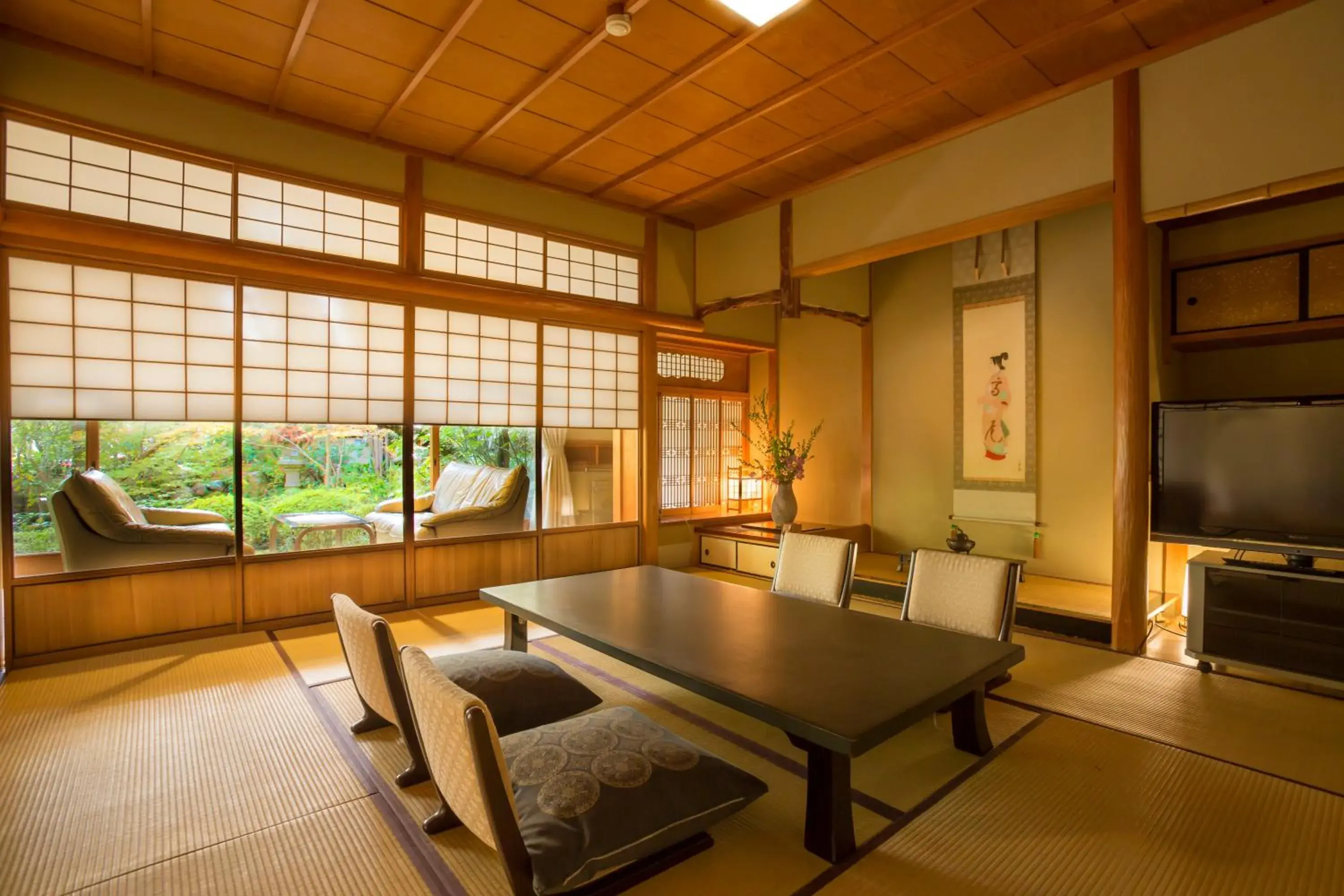 Japanese-Style Superior Twin Room with Garden View in Hashinoya Bekkan Ransui Japanese-Style Superior Twin Room with Garden View in Hashinoya Bekkan Ransui