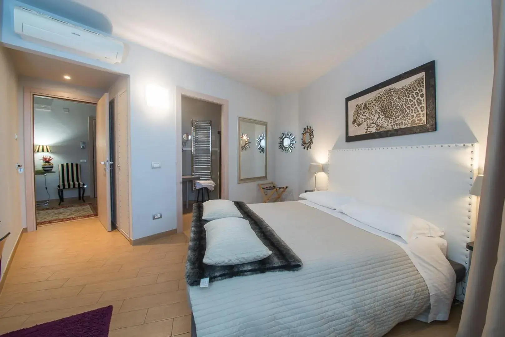 Economy Double with City View in Residenza Ca' degli Enzi Economy Double with City View in Residenza Ca' degli Enzi