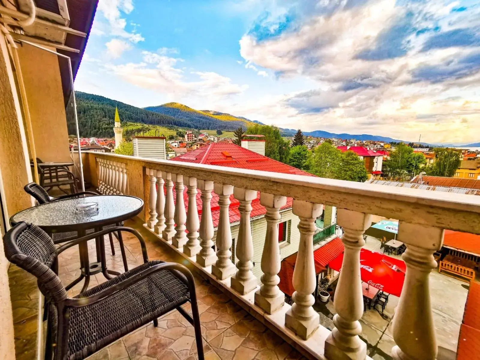 Apartment with Lake View in Hotel Alikante Apartment with Lake View in Hotel Alikante