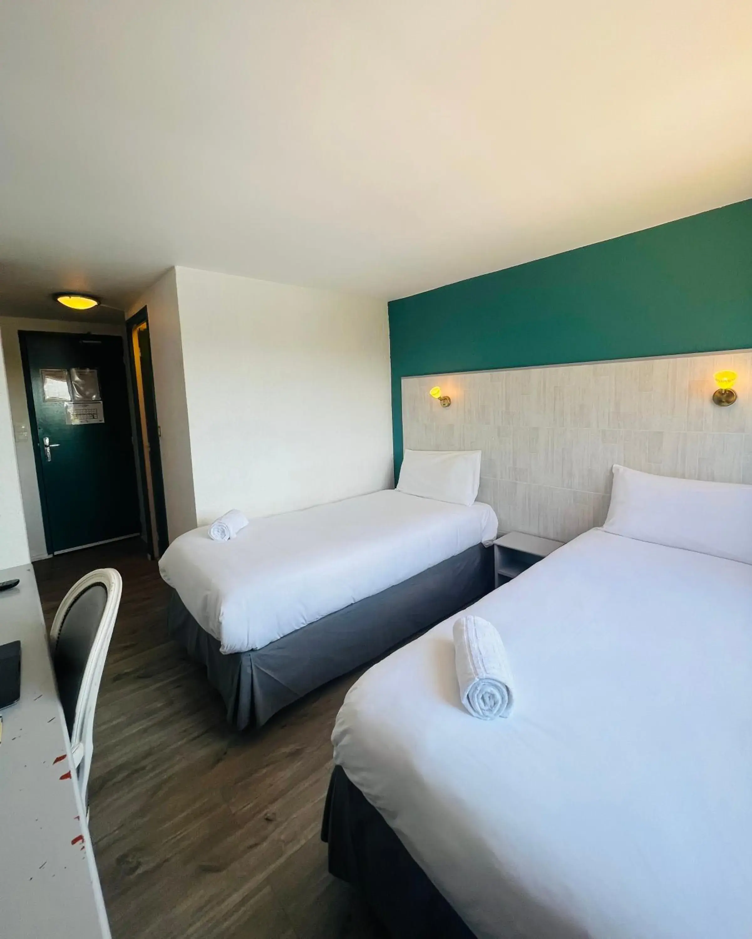 Twin Room in Hôtel Le Forestia Twin Room in Hôtel Le Forestia