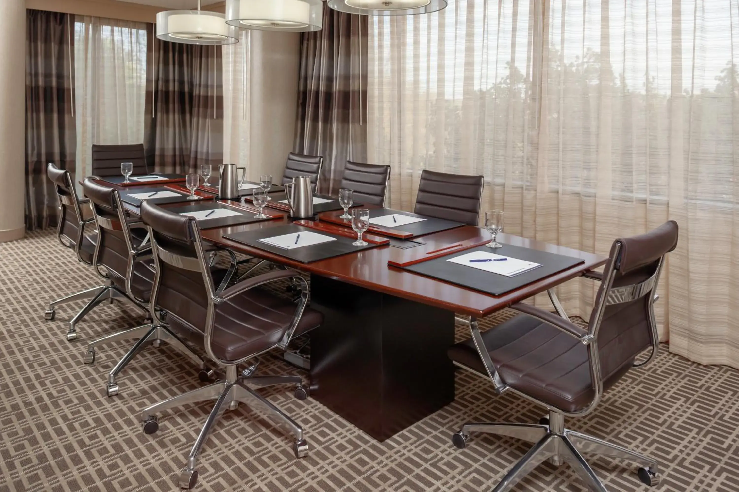 Conference Parlor in DoubleTree by Hilton Kansas City - Overland Park Conference Parlor in DoubleTree by Hilton Kansas City - Overland Park