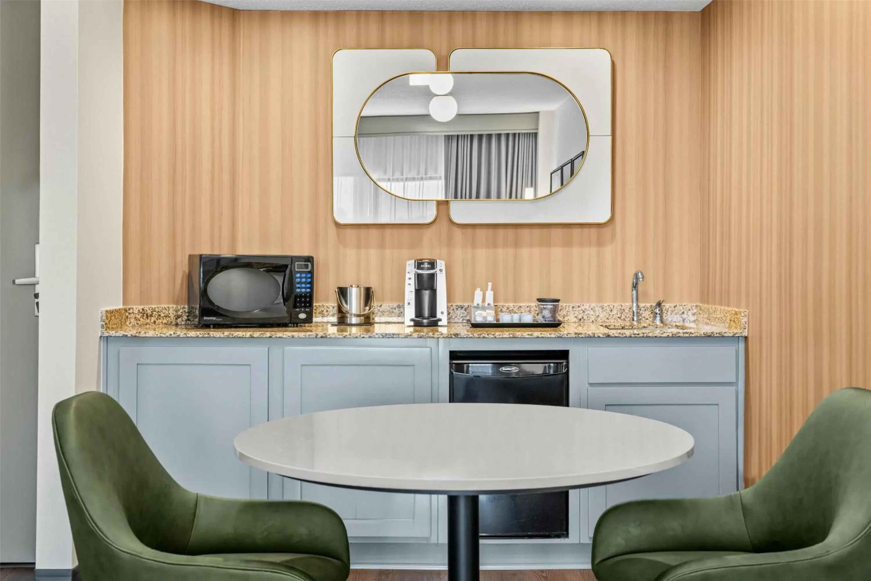 King Suite with Balcony - Non-Smoking in DoubleTree Suites by Hilton Raleigh-Durham King Suite with Balcony - Non-Smoking in DoubleTree Suites by Hilton Raleigh-Durham