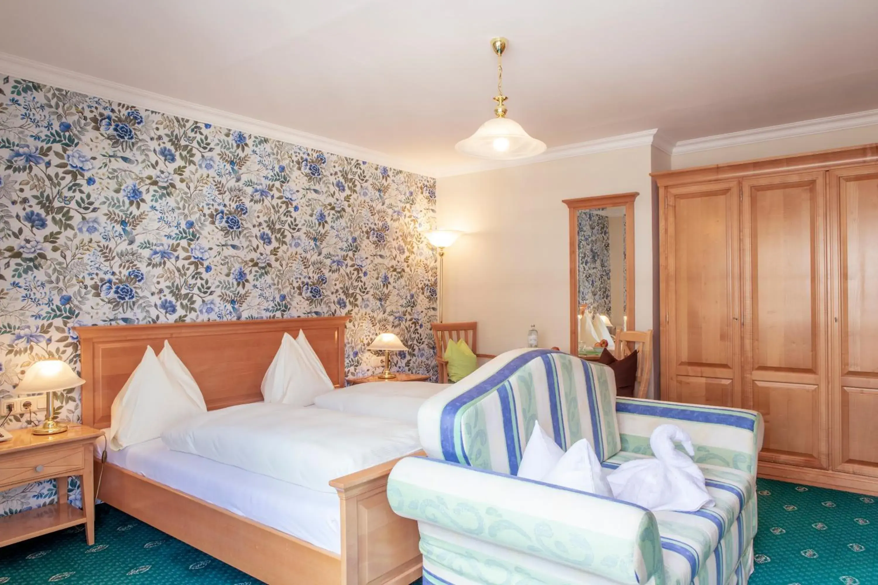 Deluxe Double Room - single occupancy in Hotel Weisser Bär Deluxe Double Room - single occupancy in Hotel Weisser Bär