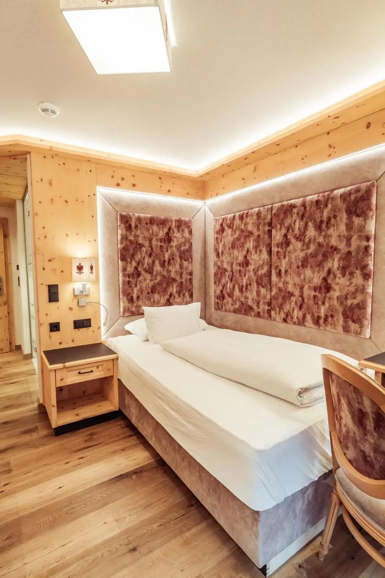 Single Room - single occupancy in Hotel Neuhintertux 4 Sterne superior Single Room - single occupancy in Hotel Neuhintertux 4 Sterne superior