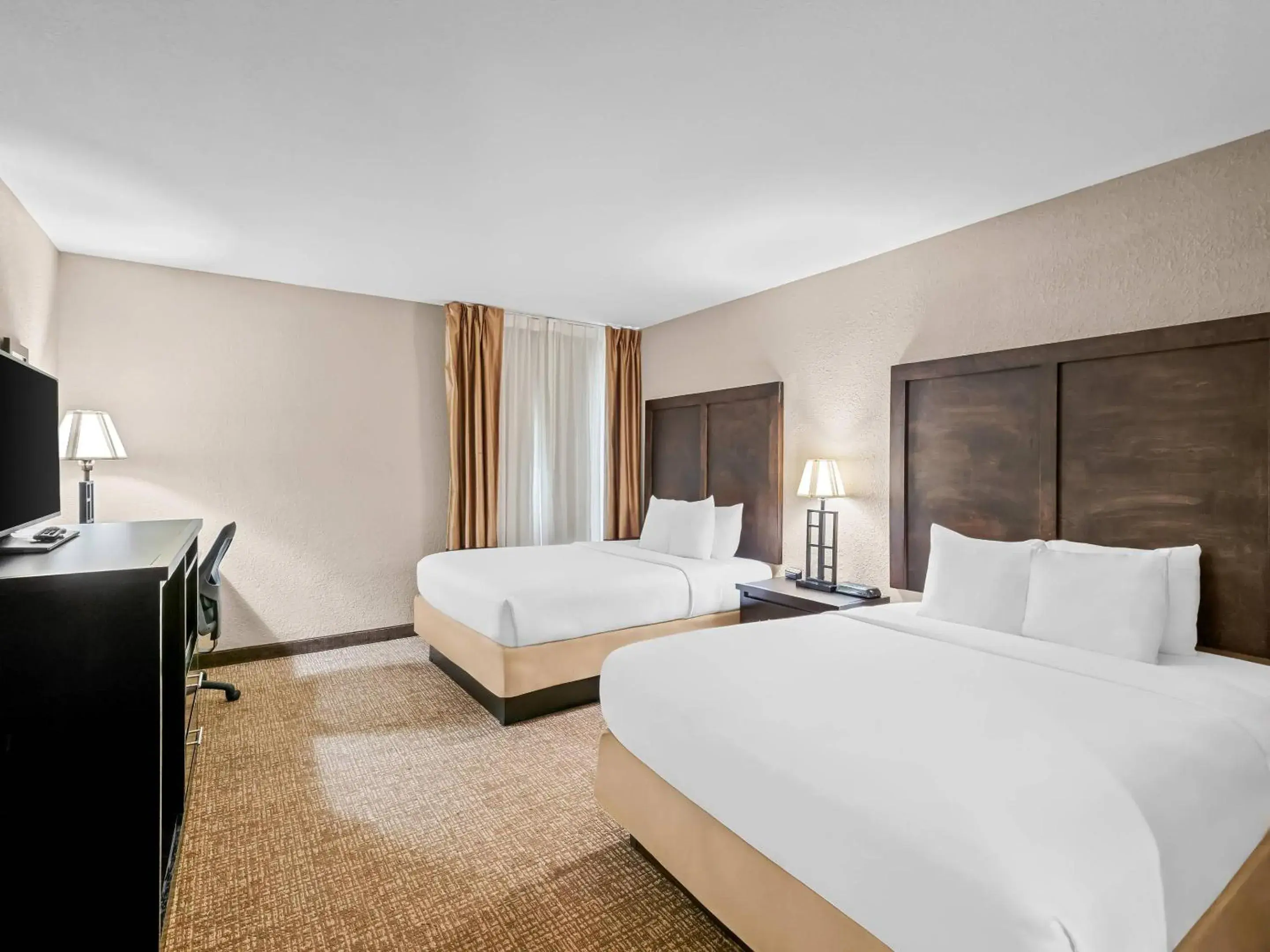 Queen Room with Two Queen Beds - Disability Access in Comfort Inn & Suites Allen Park - Dearborn Queen Room with Two Queen Beds - Disability Access in Comfort Inn & Suites Allen Park - Dearborn