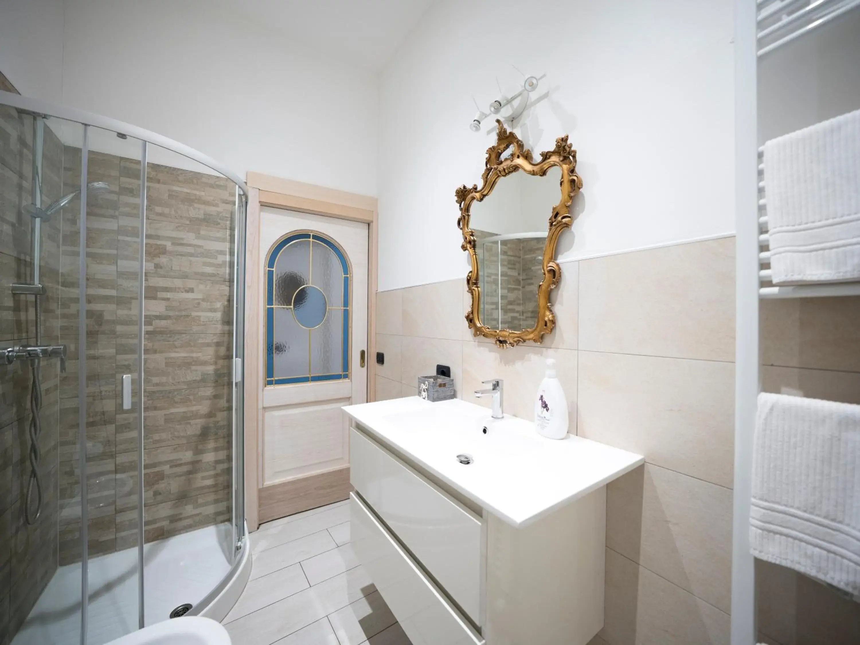 Triple Room - single occupancy in B&B La Loggia Del Castello Triple Room - single occupancy in B&B La Loggia Del Castello