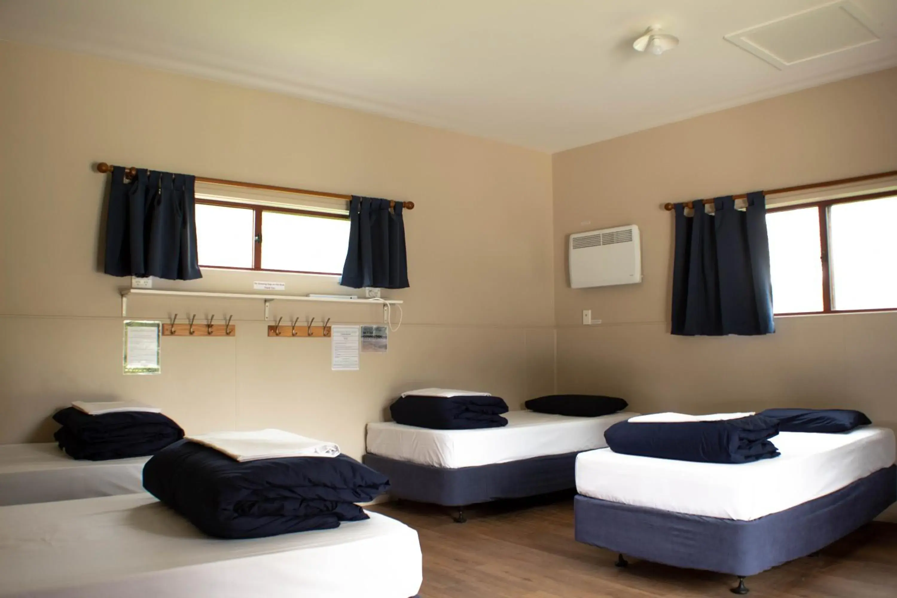 Bed in 6-Bed Mixed Dormitory Room in The Barn Cabins & Camp Bed in 6-Bed Mixed Dormitory Room in The Barn Cabins & Camp