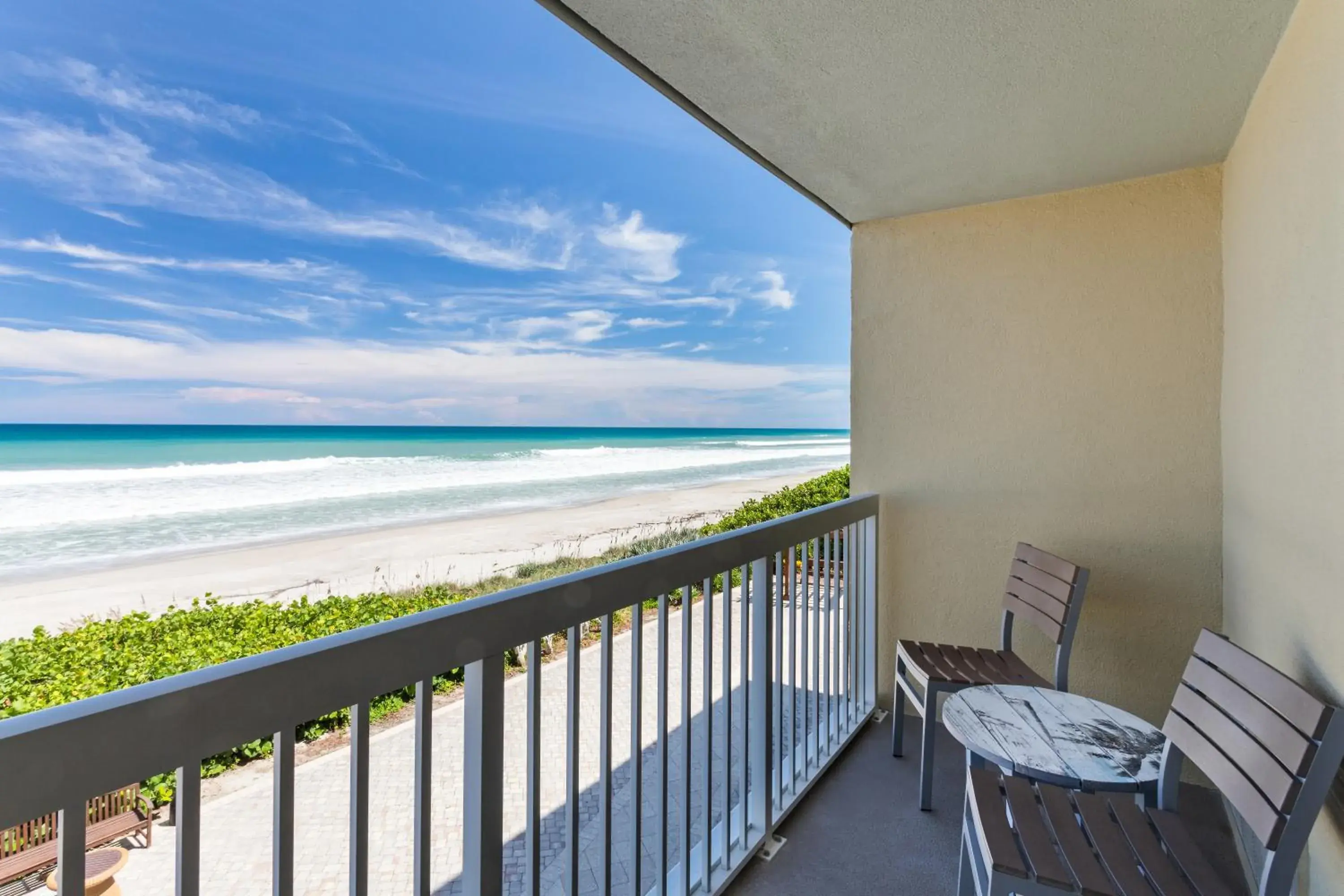 Executive Suite - Non-Smoking in Crowne Plaza Melbourne-Oceanfront by IHG Executive Suite - Non-Smoking in Crowne Plaza Melbourne-Oceanfront by IHG