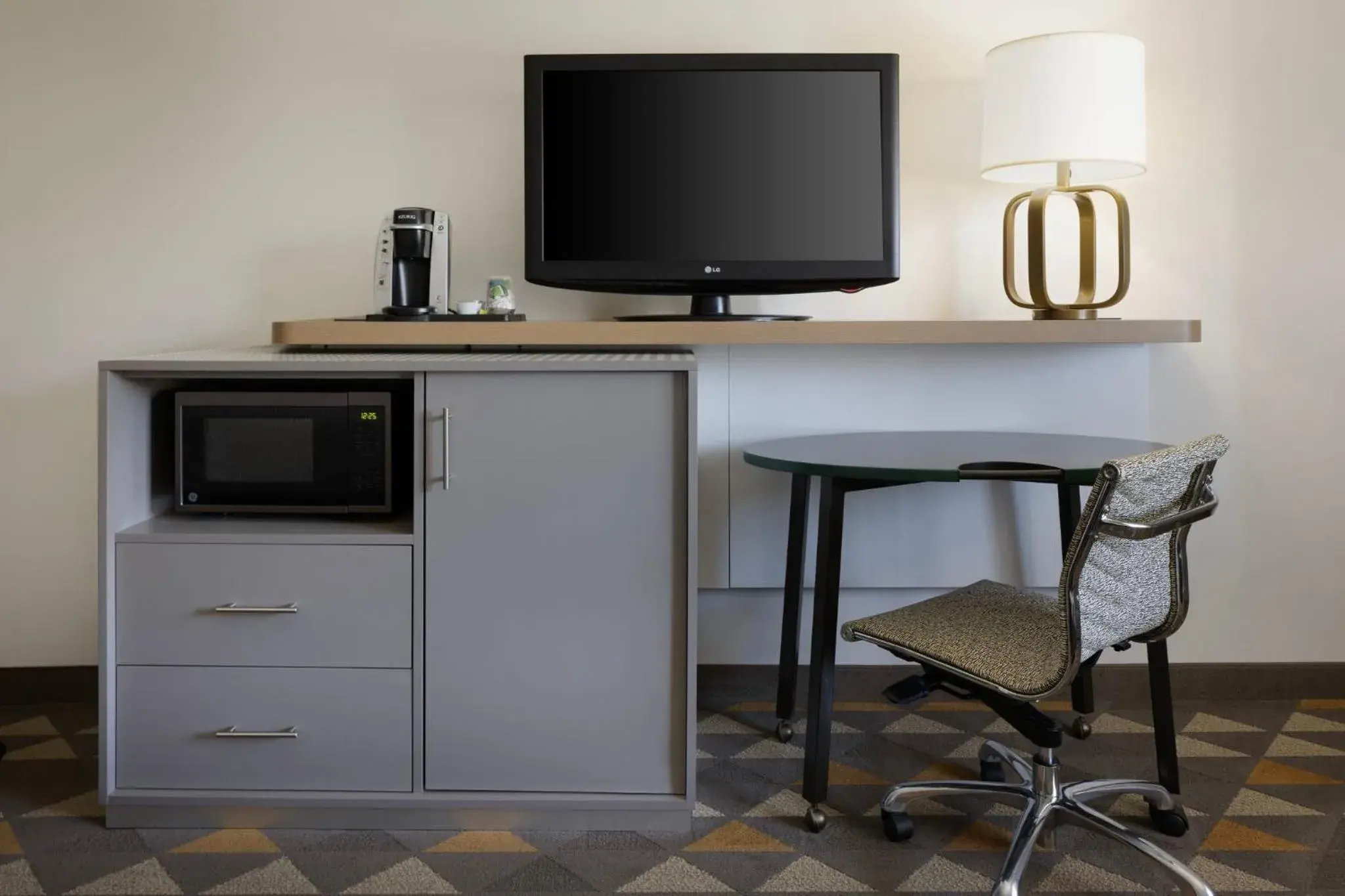 Standard King Room with View - Pet Friendly in Holiday Inn Steamboat Springs by IHG Standard King Room with View - Pet Friendly in Holiday Inn Steamboat Springs by IHG