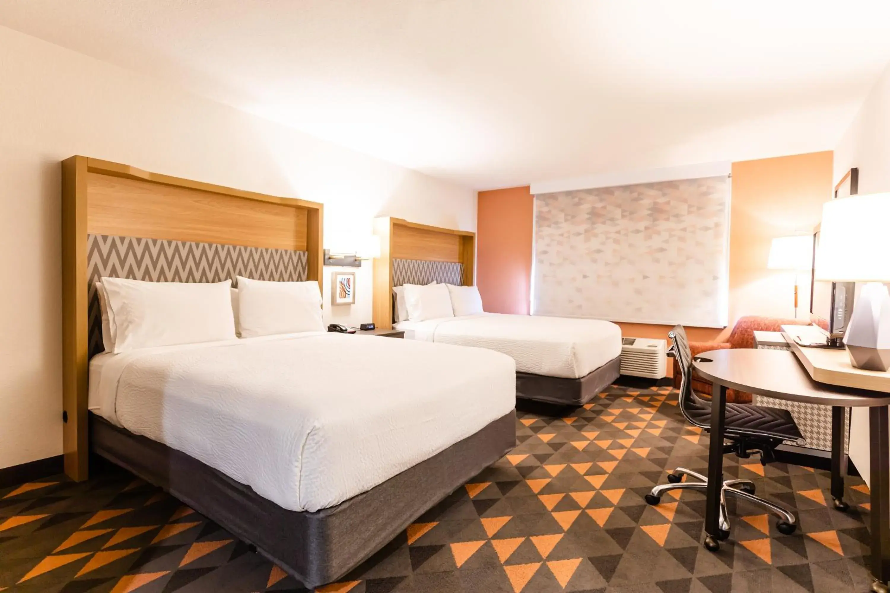 Standard Room with Two Queen Beds in Holiday Inn Rancho Cordova - Northeast Sacramento by IHG Standard Room with Two Queen Beds in Holiday Inn Rancho Cordova - Northeast Sacramento by IHG