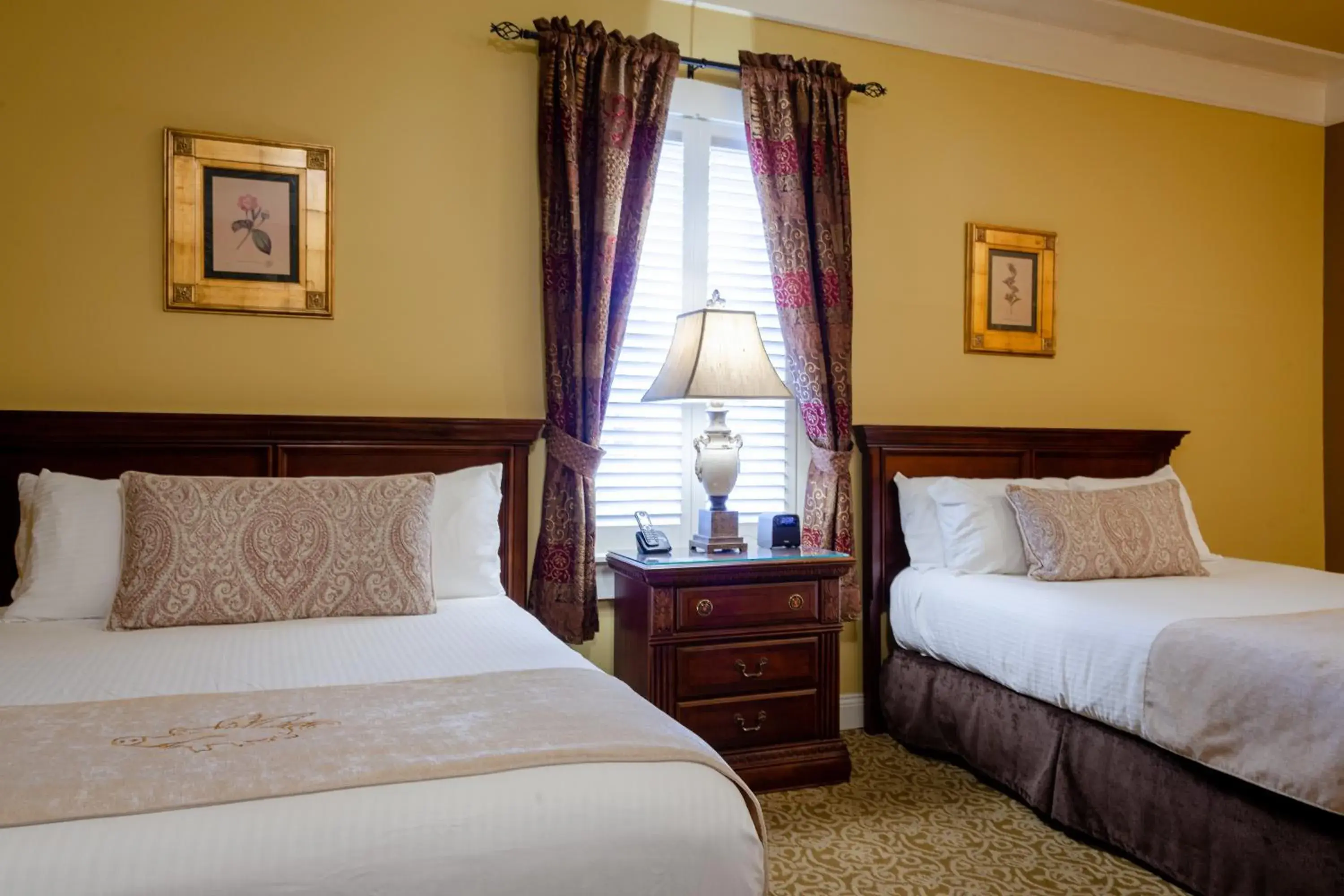 Coach Room with Two Queen Beds in The Inn at Leola Village, a Historic Hotel of America Coach Room with Two Queen Beds in The Inn at Leola Village, a Historic Hotel of America