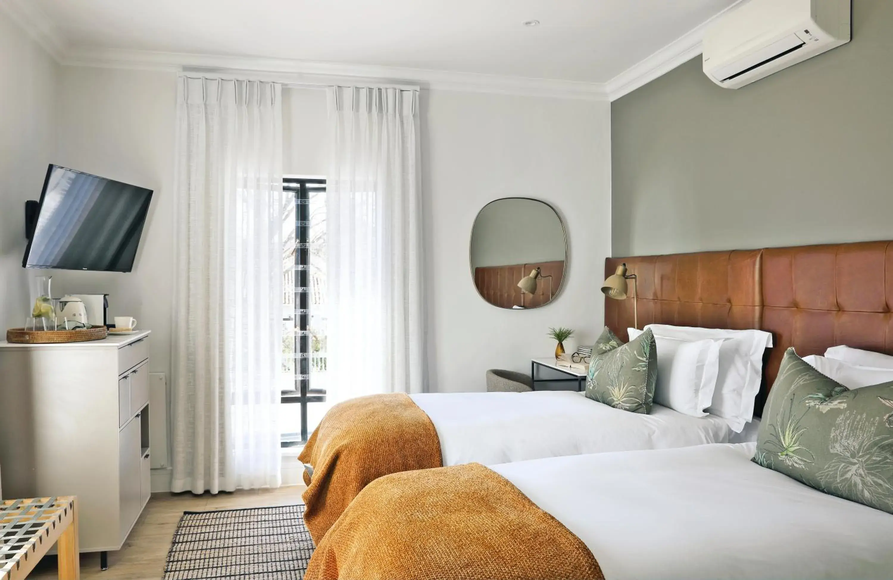 Luxury Twin or King - single occupancy in Twice Central Guest House Luxury Twin or King - single occupancy in Twice Central Guest House