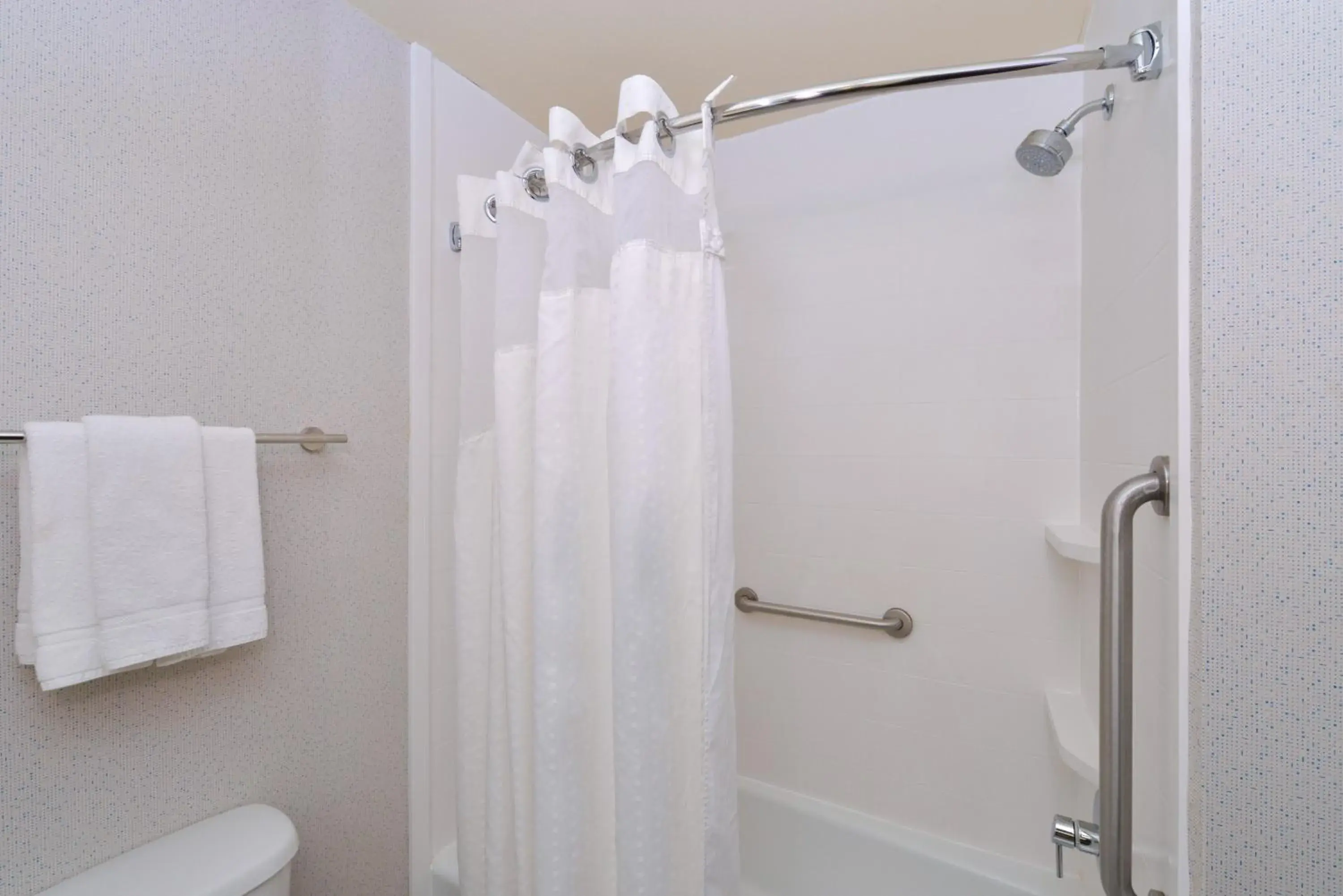 Standard Queen Room with Two Queen Beds in Holiday Inn Express Hotel & Suites Abilene Mall South by IHG Standard Queen Room with Two Queen Beds in Holiday Inn Express Hotel & Suites Abilene Mall South by IHG