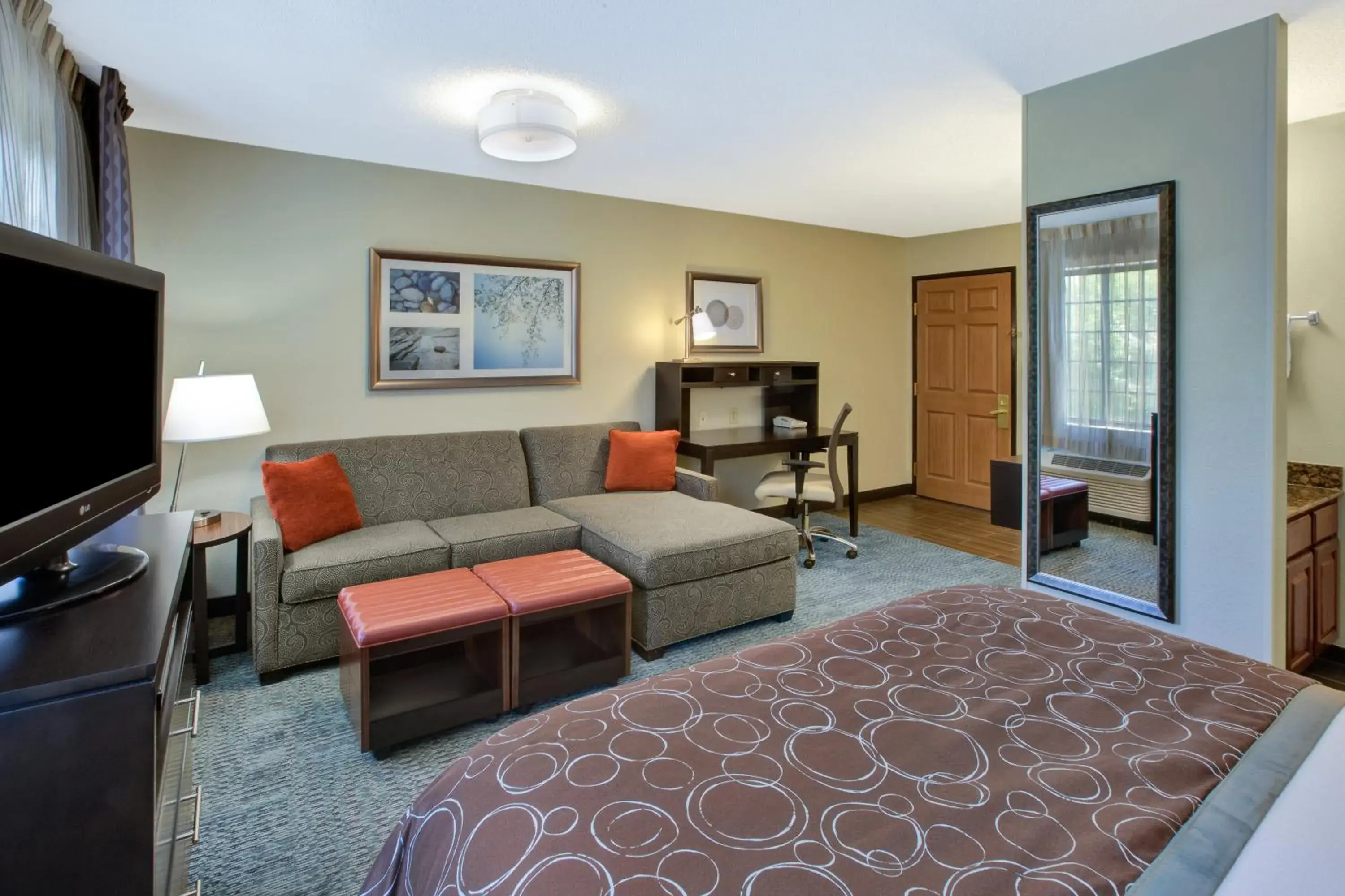 Studio Queen Suite in Staybridge Suites Louisville - East by IHG Studio Queen Suite in Staybridge Suites Louisville - East by IHG