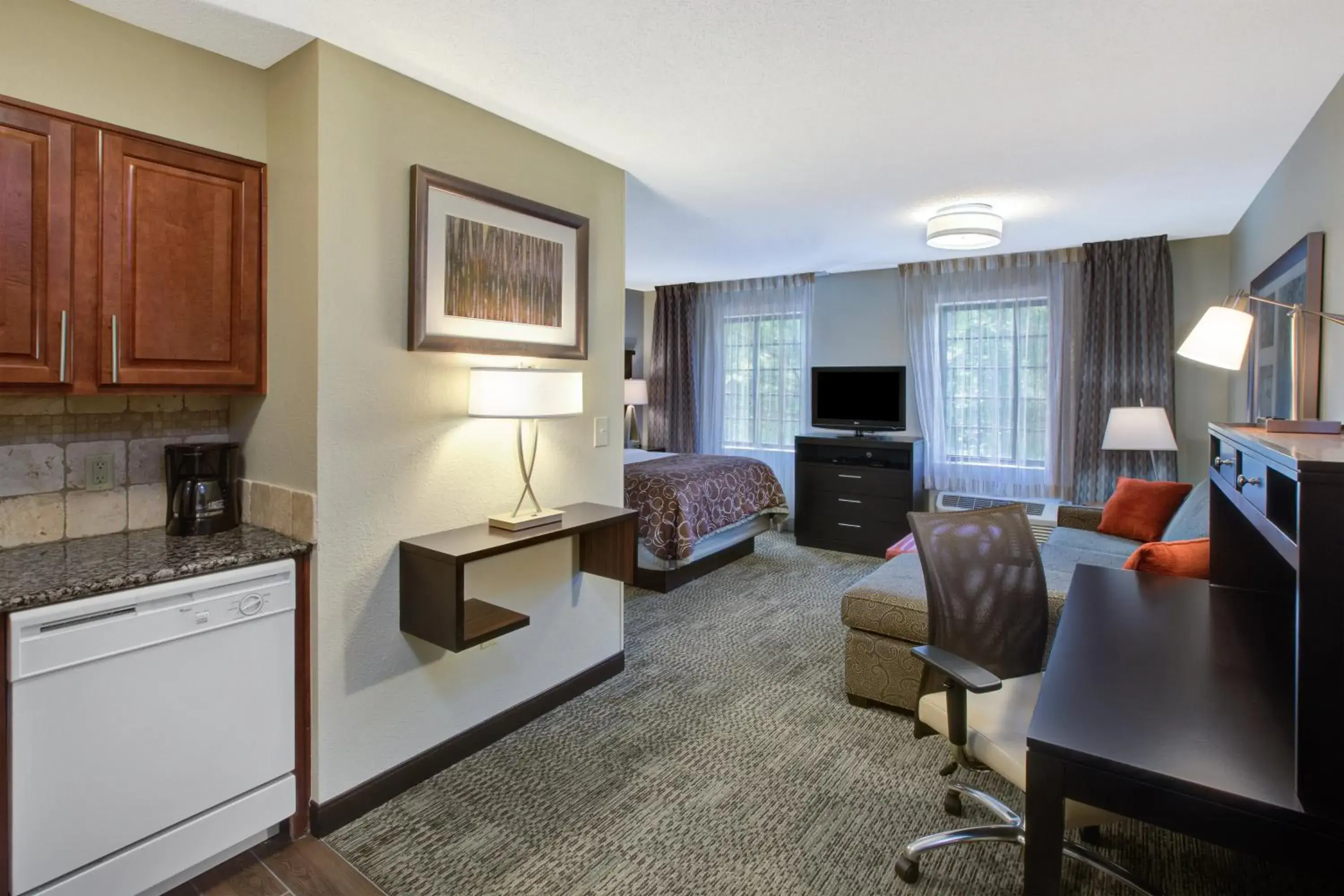 Queen Studio - Disability Access in Staybridge Suites Louisville - East by IHG Queen Studio - Disability Access in Staybridge Suites Louisville - East by IHG