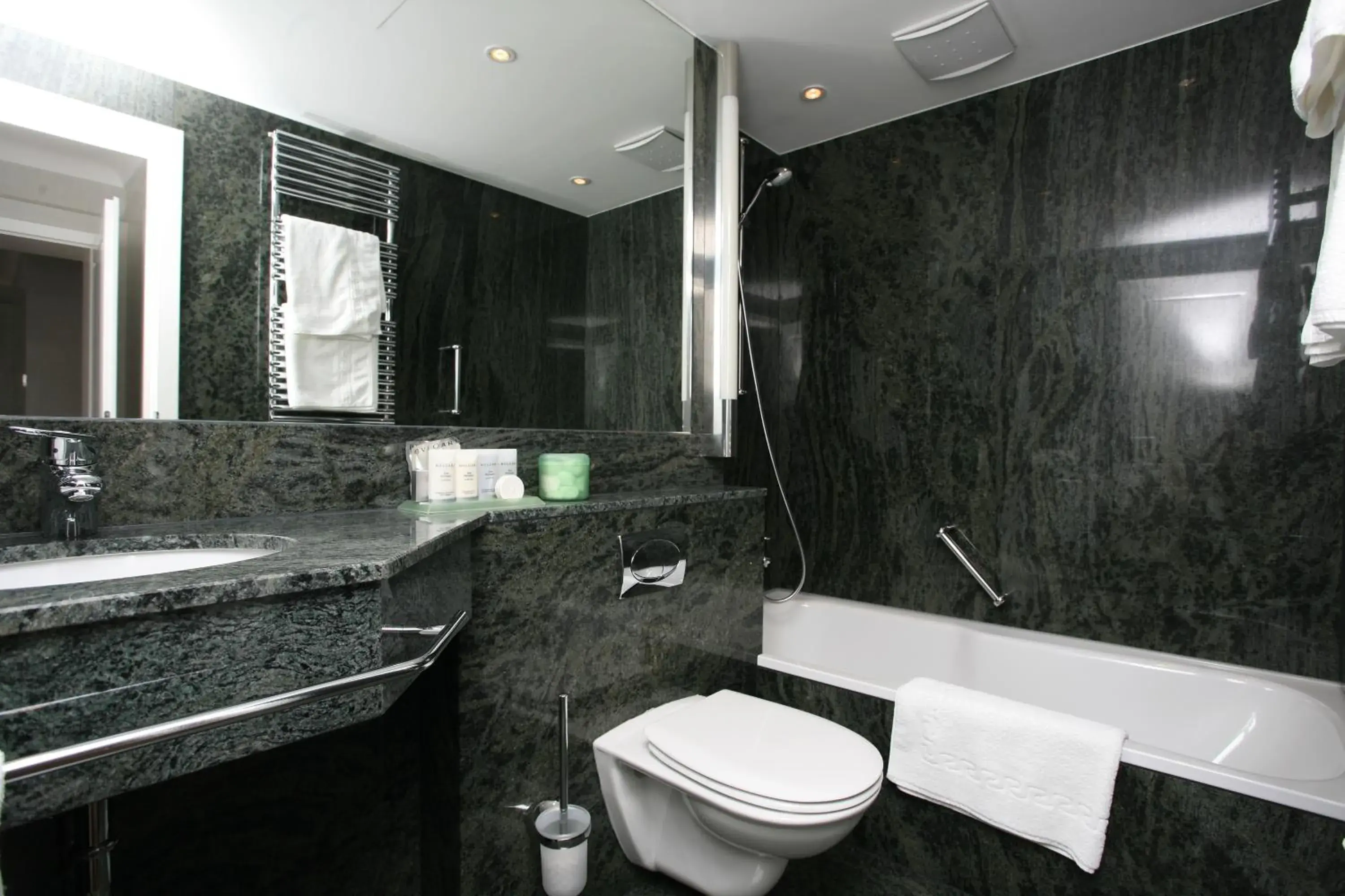 Suite with Balcony - single occupancy in AllgäuStern Hotel Suite with Balcony - single occupancy in AllgäuStern Hotel